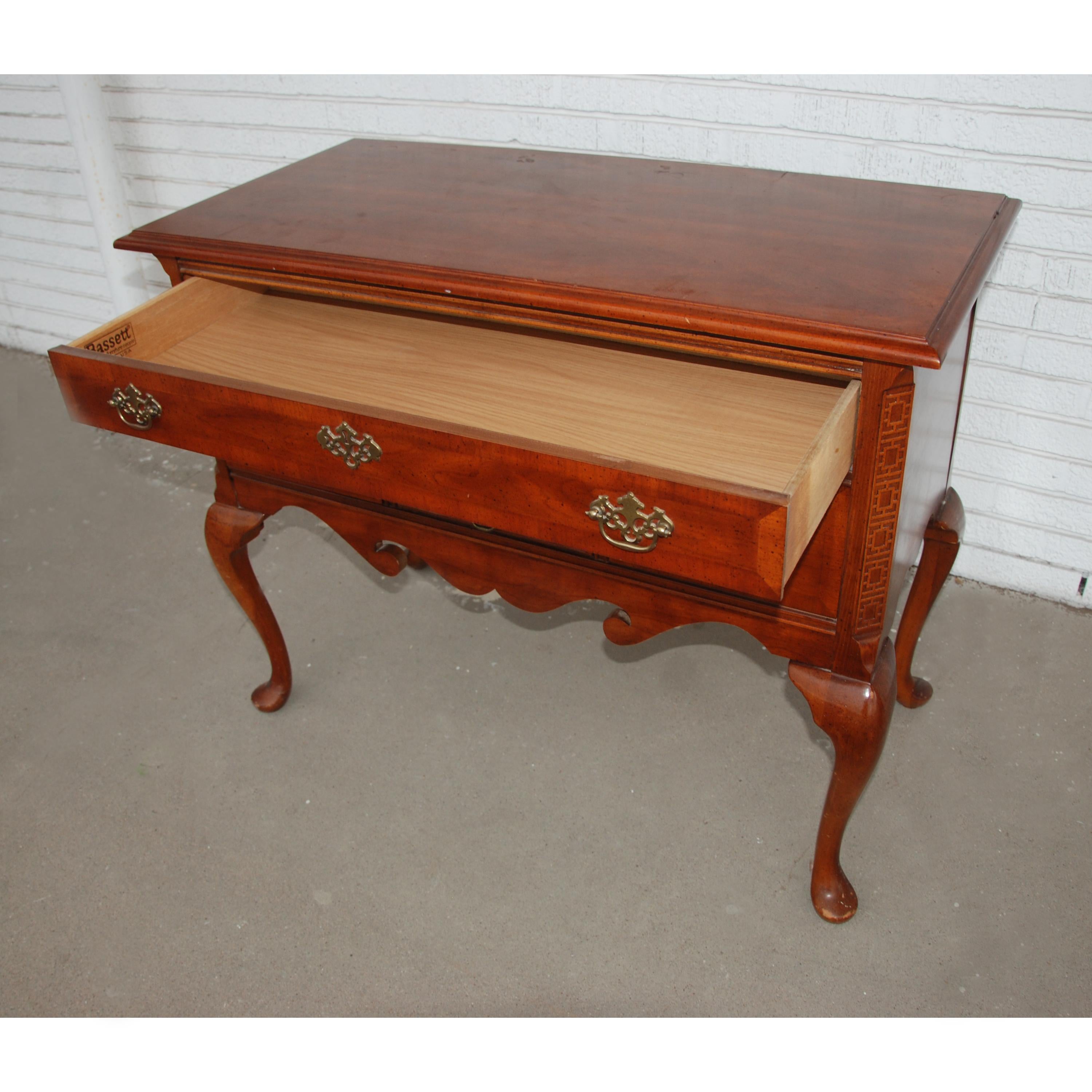 queen anne style furniture