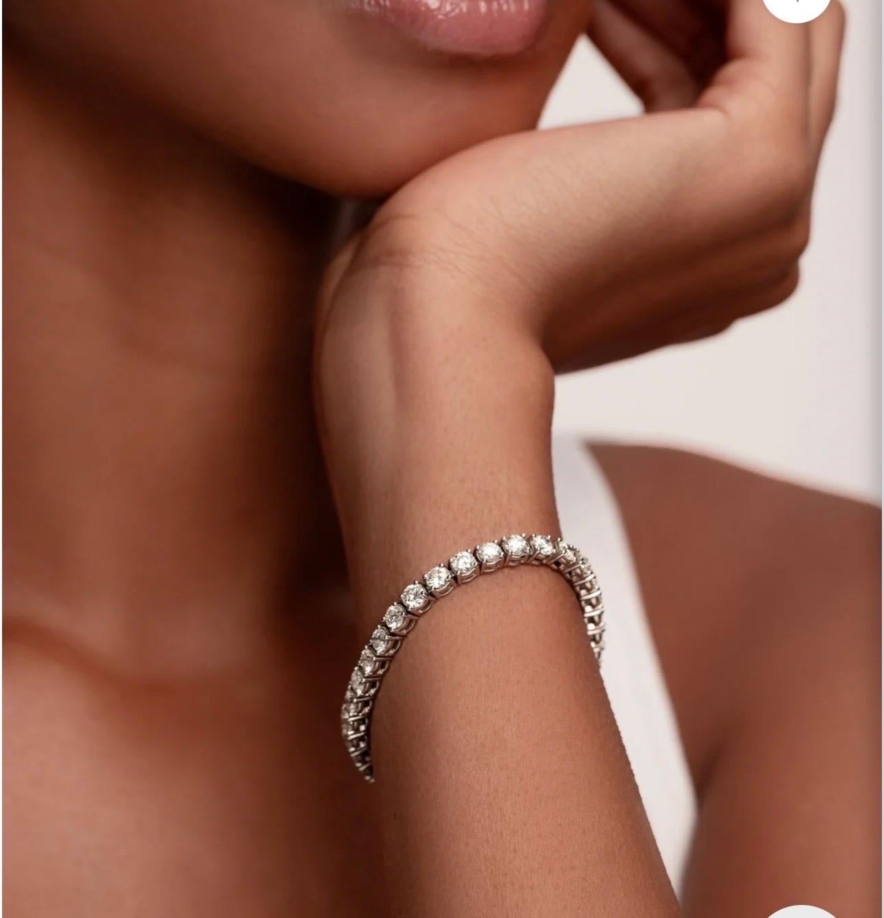 40 Round Diamond 25-28 Pointer Each Tennis Bracelet in 14 Karat Gold 10 Carat 7 