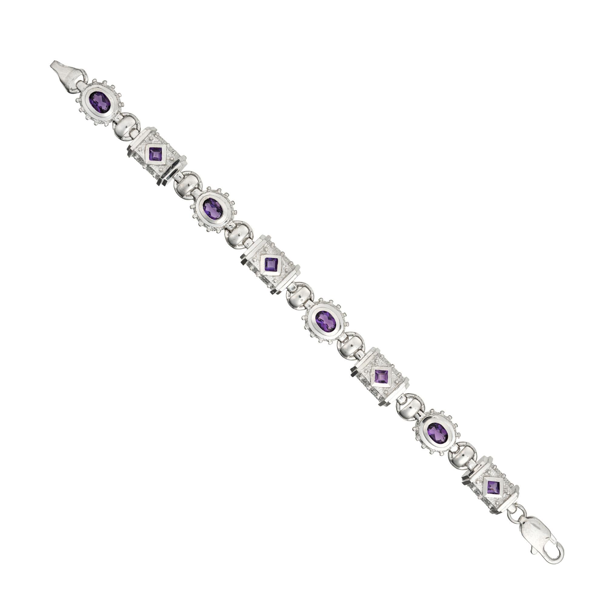 Taglio ovale 4.00 Carat Amethyst White Gold Byzantine Link Bracelet in vendita