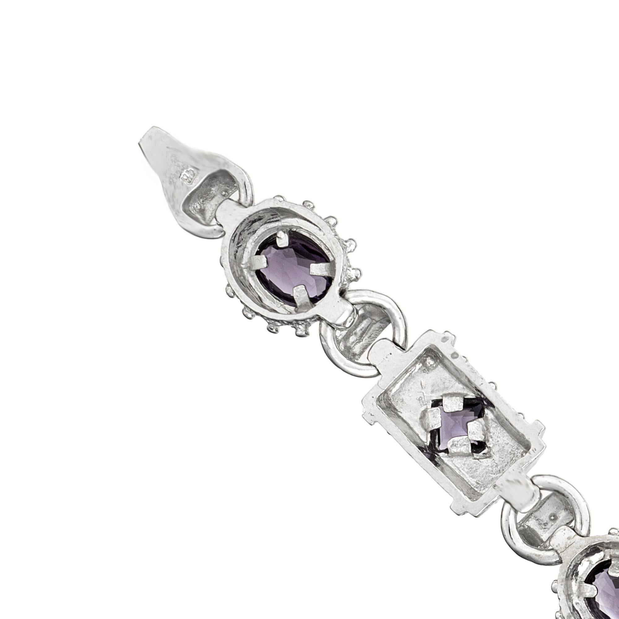4.00 Carat Amethyst White Gold Byzantine Link Bracelet In condizioni ottime in vendita a Stamford, CT
