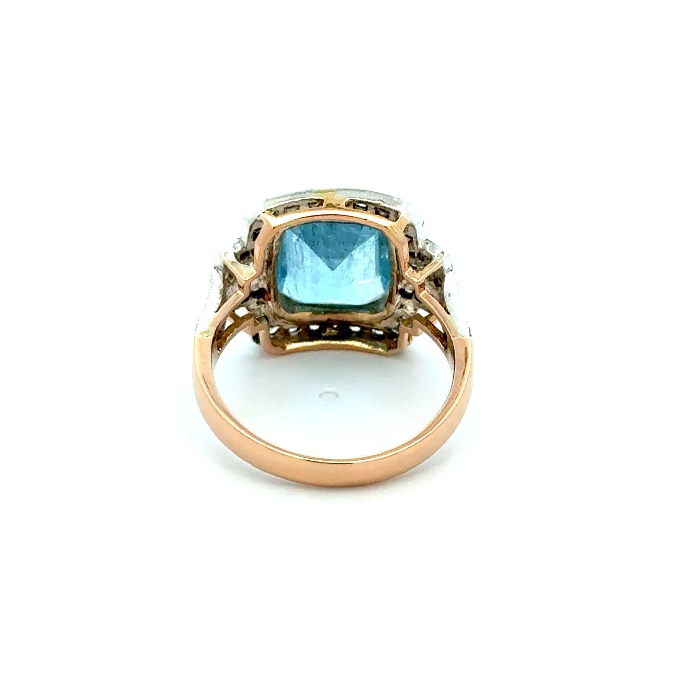 4.00 Carat Aquamarine and Diamond Gold Vintage Ring en Excelente estado para la venta en Montreal, QC