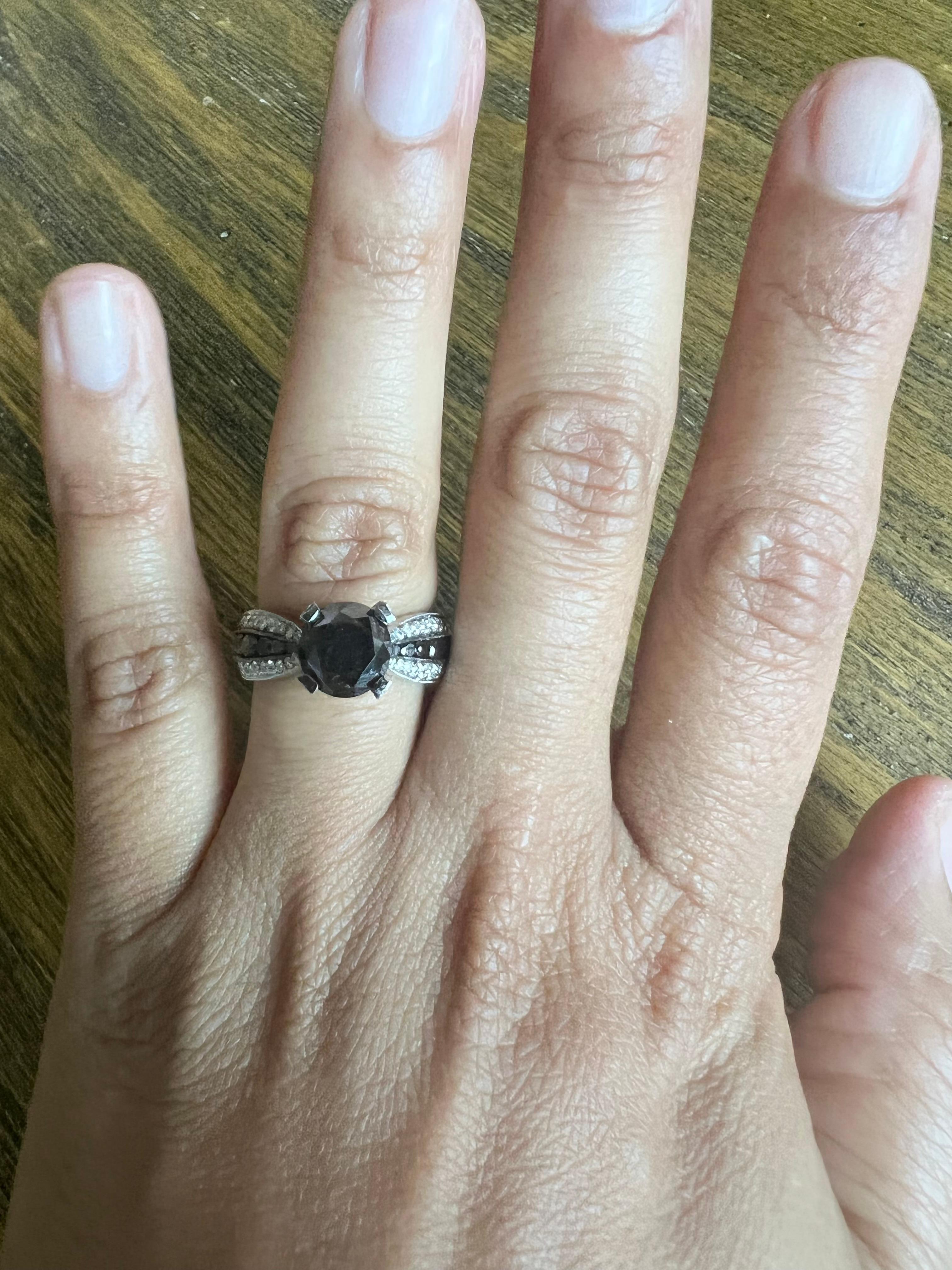 Round Cut 4.00 Carat Black White Diamond White Gold Engagement Ring For Sale