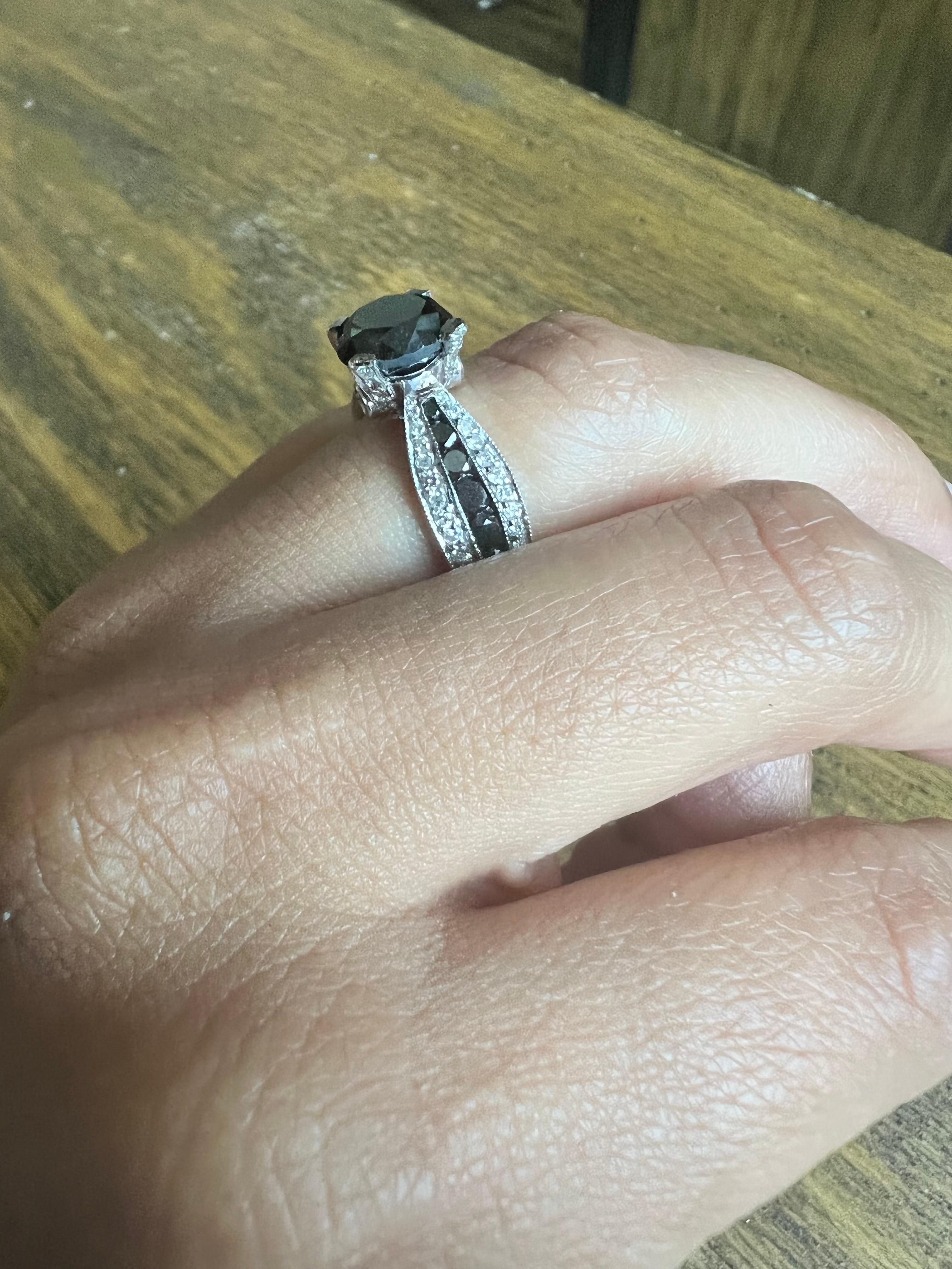 4.00 Carat Black White Diamond White Gold Engagement Ring In New Condition For Sale In Los Angeles, CA