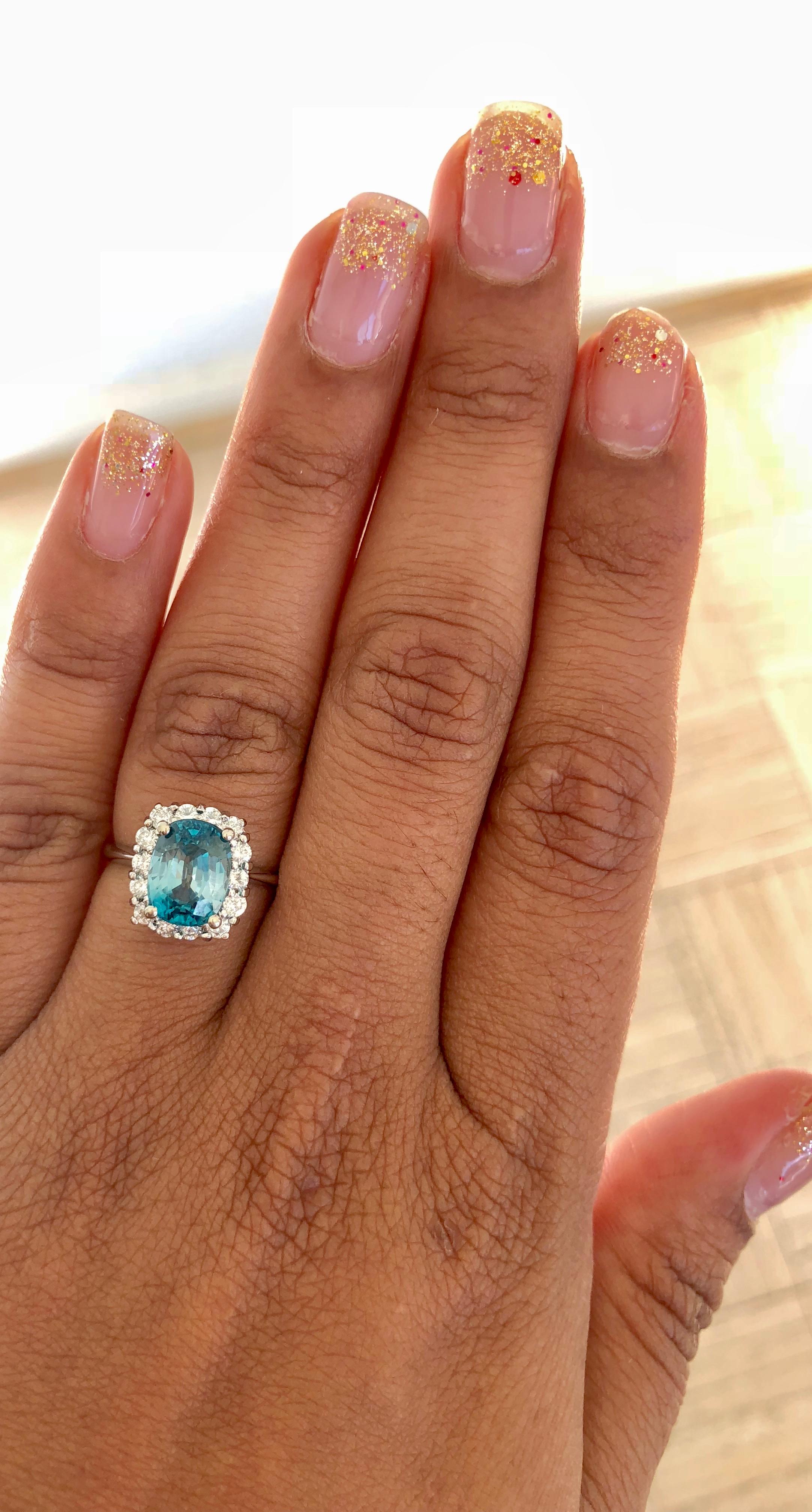 4.00 Carat  Natural Blue Zircon Diamond White Gold Ring In New Condition For Sale In Los Angeles, CA