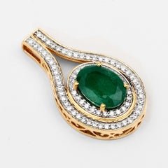 4.00 Carat Brazilian Emerald and White Diamond 18 Karat Yellow Gold Pendant