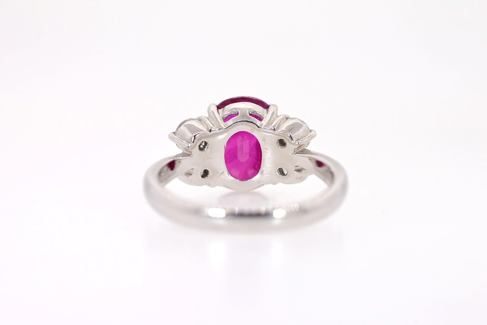 Women's 4.00 Carat Burma Ruby & Diamond Ring For Sale