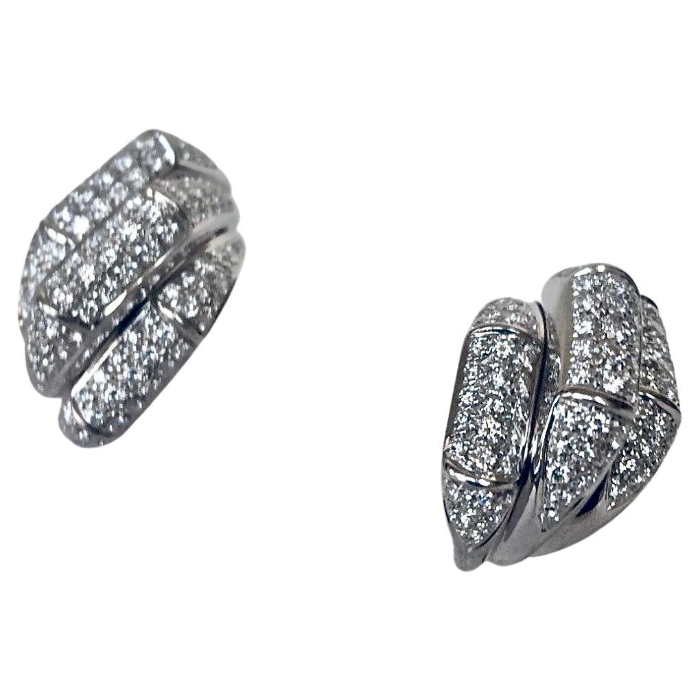 Pendientes de clip con diamantes de 4,00 quilates y oro blanco de 18 quilates en venta 2