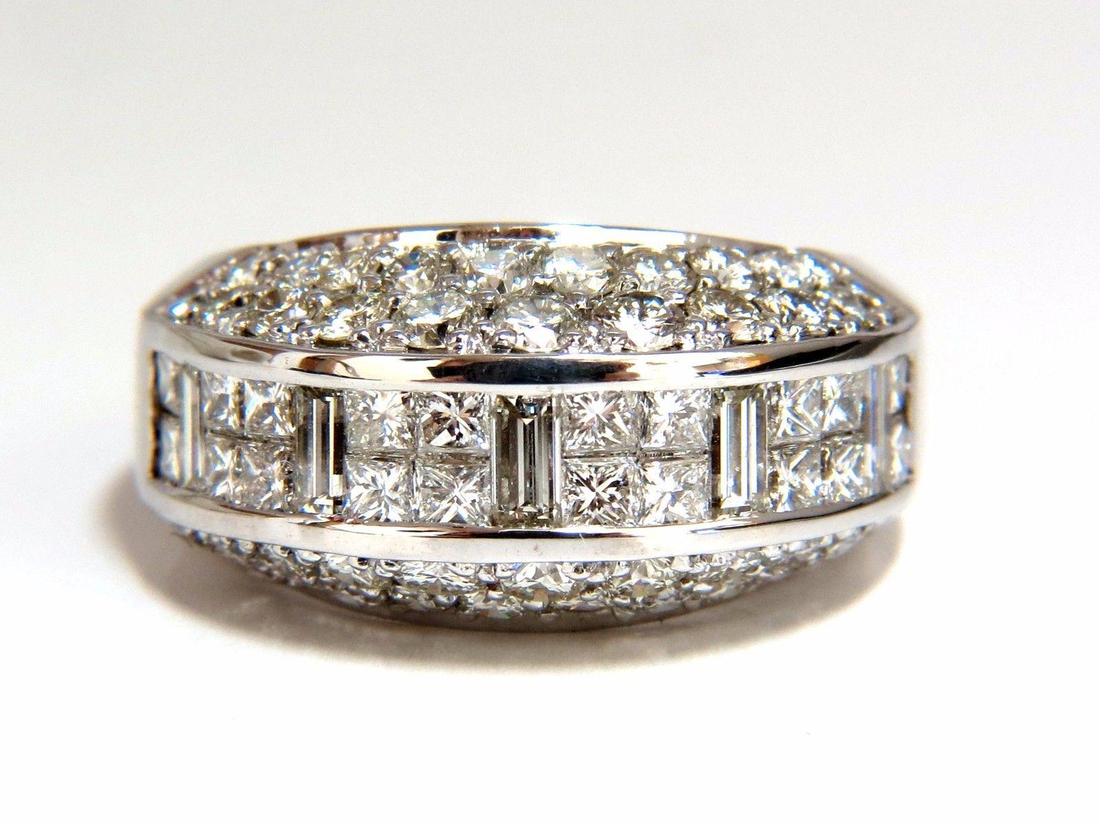 Women's or Men's 4.00 Carat Diamonds Raised Contemporary Ring Three Dimensional 18 Karat For Sale