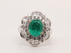 AGL Certified 4.00 Carat Emerald and Diamond Cocktail Ring in 18 Karat Gold