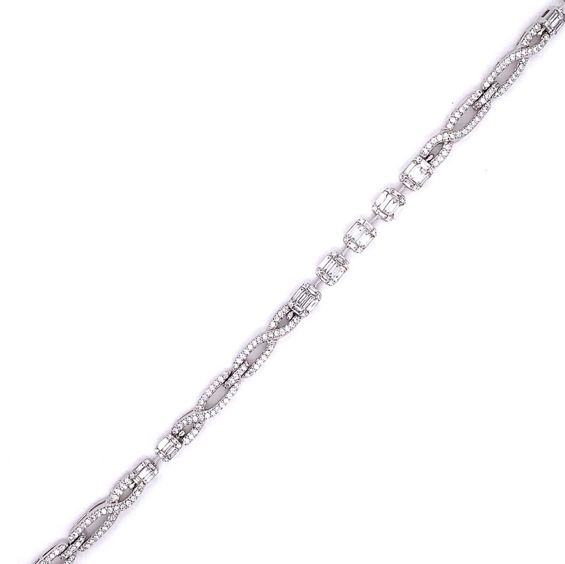 4,00 Karat Smaragdschliff Cluster-Diamant-Illusion-Halskette (Baguetteschliff) im Angebot