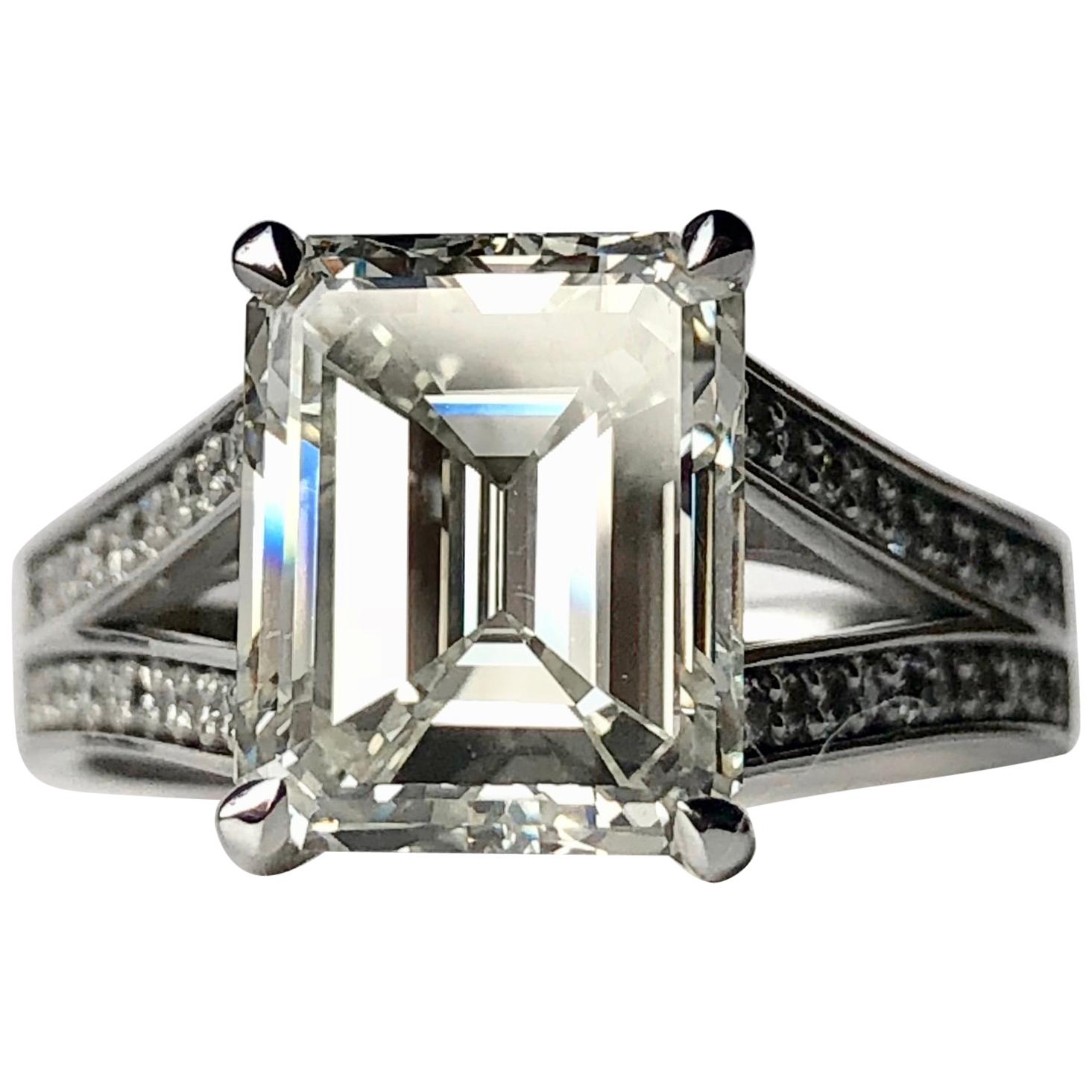 4.00 Carat Emerald Cut White Diamond Engagement Ring J VS Certificated 18 Karat