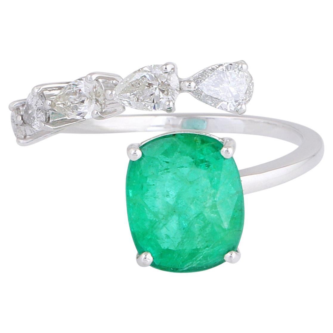 4.00 Carat Emerald Diamond 14 Karat Gold Ring For Sale