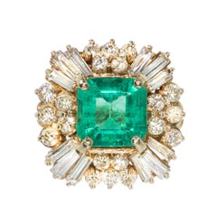 Retro 4.00 Carat Emerald Diamond Princess Gold Cocktail Ring