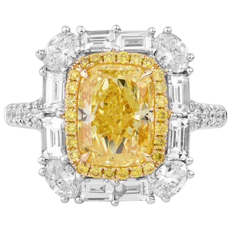 4.00 Carat Intense Yellow Diamond Ring For Sale
