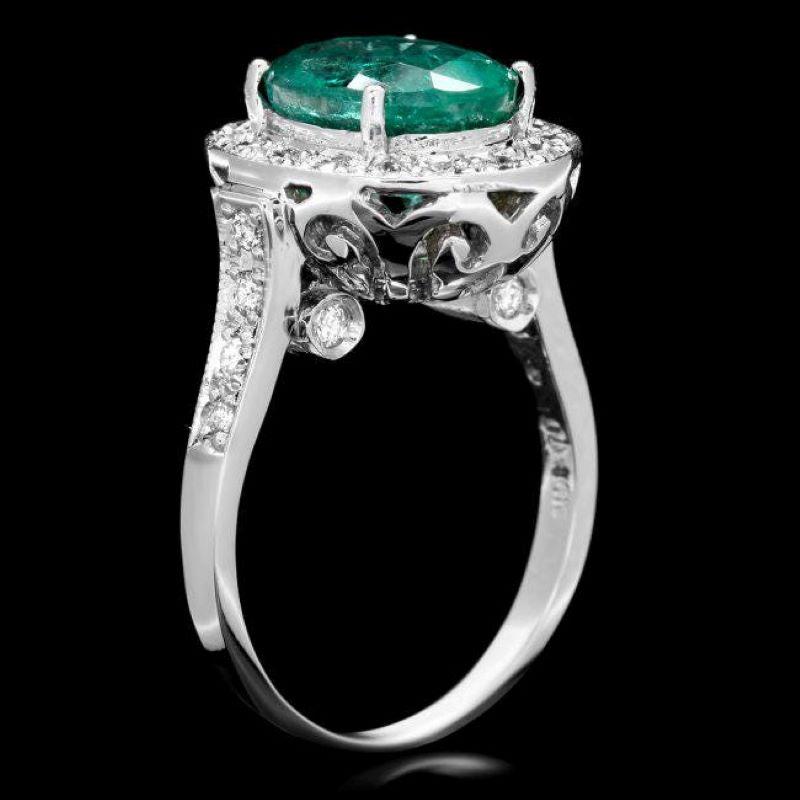 Mixed Cut 4.00 Carat Natural Emerald & Diamond 14k Solid White Gold Ring For Sale