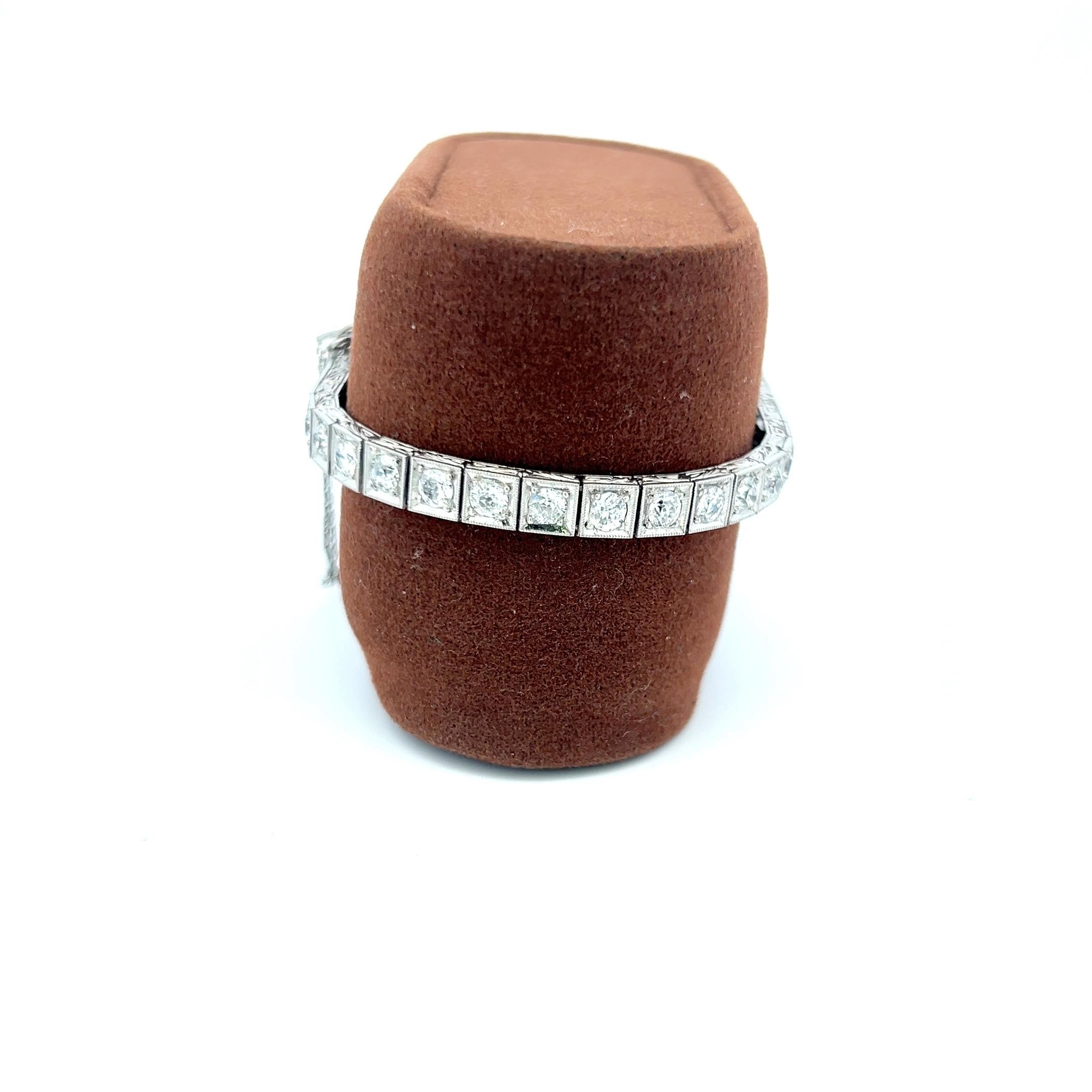 Pulsera de tenis de platino con diamantes H SI de corte europeo antiguo de 4,00 quilates en venta 1