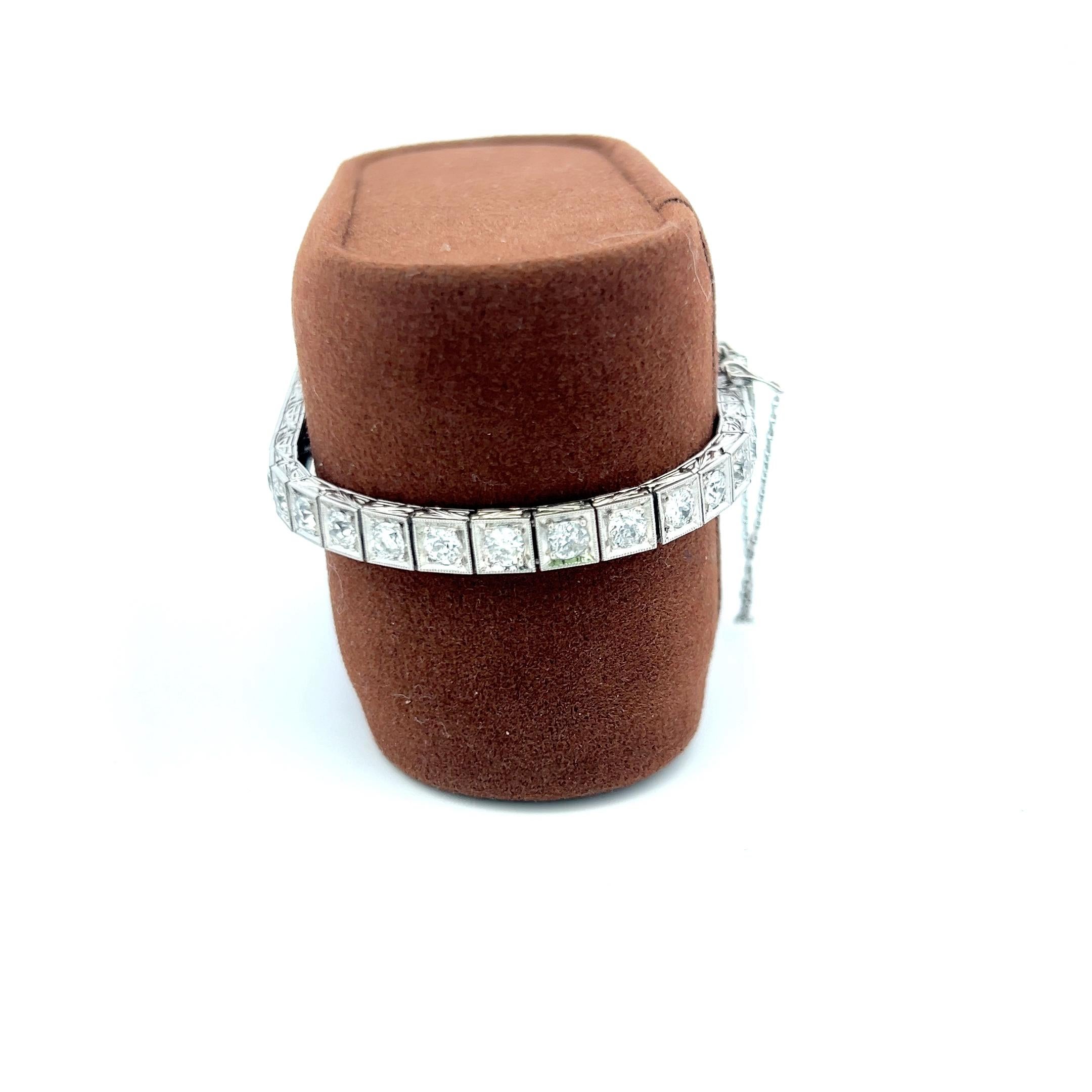 Pulsera de tenis de platino con diamantes H SI de corte europeo antiguo de 4,00 quilates en venta 3