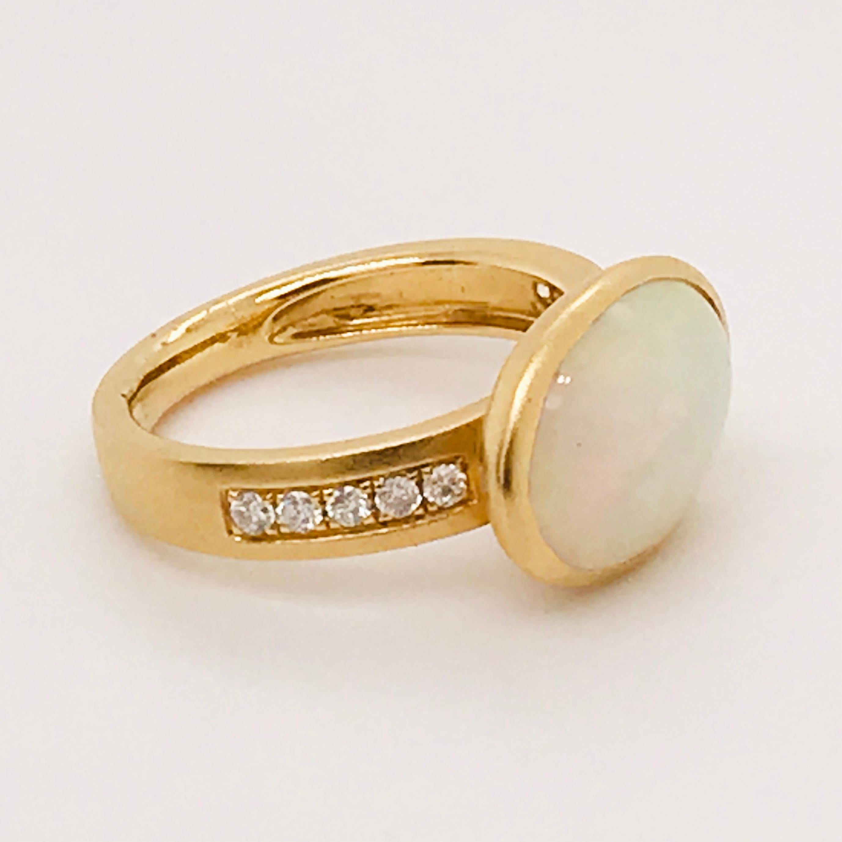 4.00 Carat Opal and 1/5 Carat Diamond Ring in Brushed 14 Karat Yellow Gold For Sale 3
