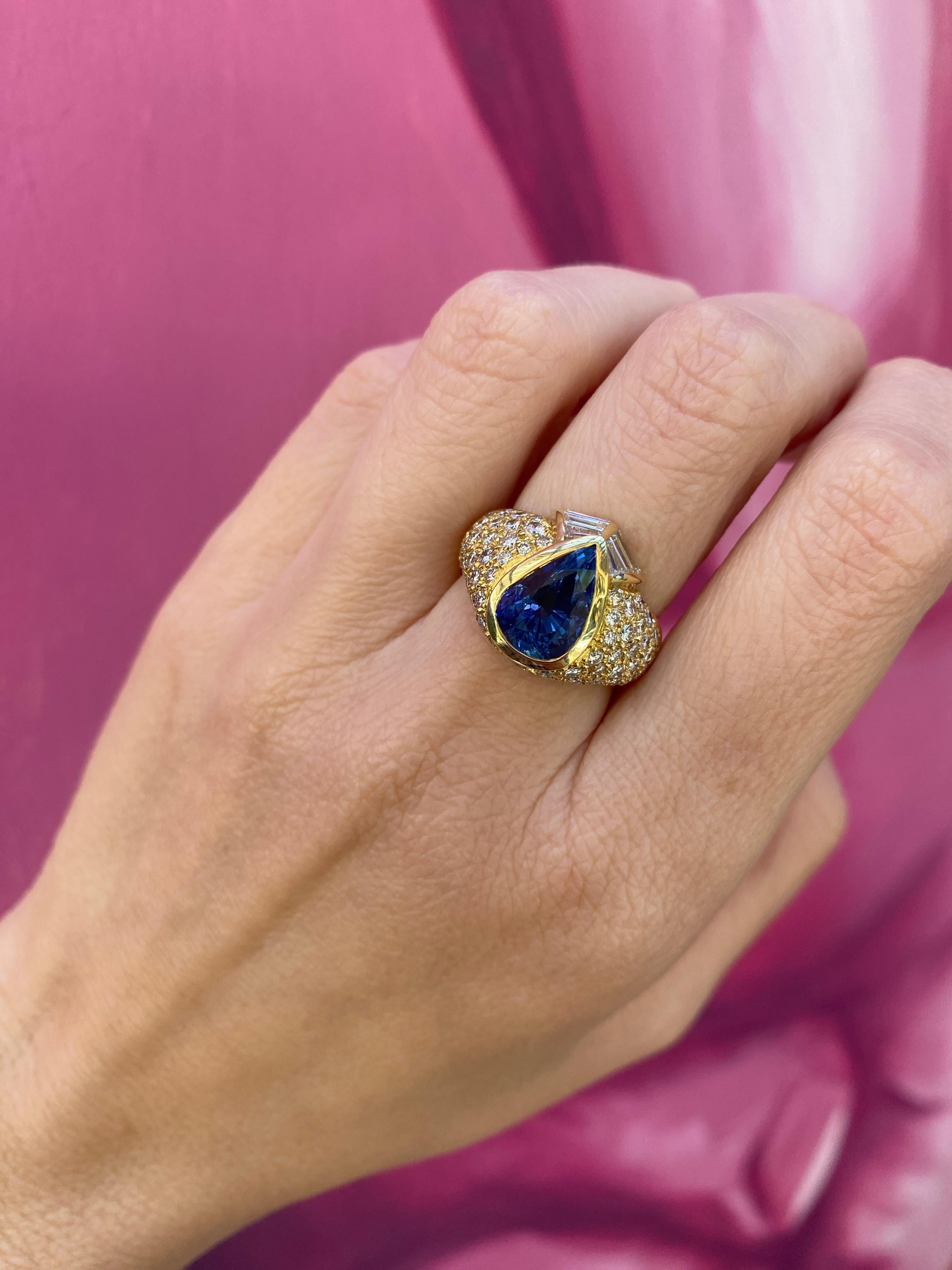 4.00 Carat Pear Shaped Sri Lankan Blue Sapphire & Diamond Cocktail Ring  For Sale 5