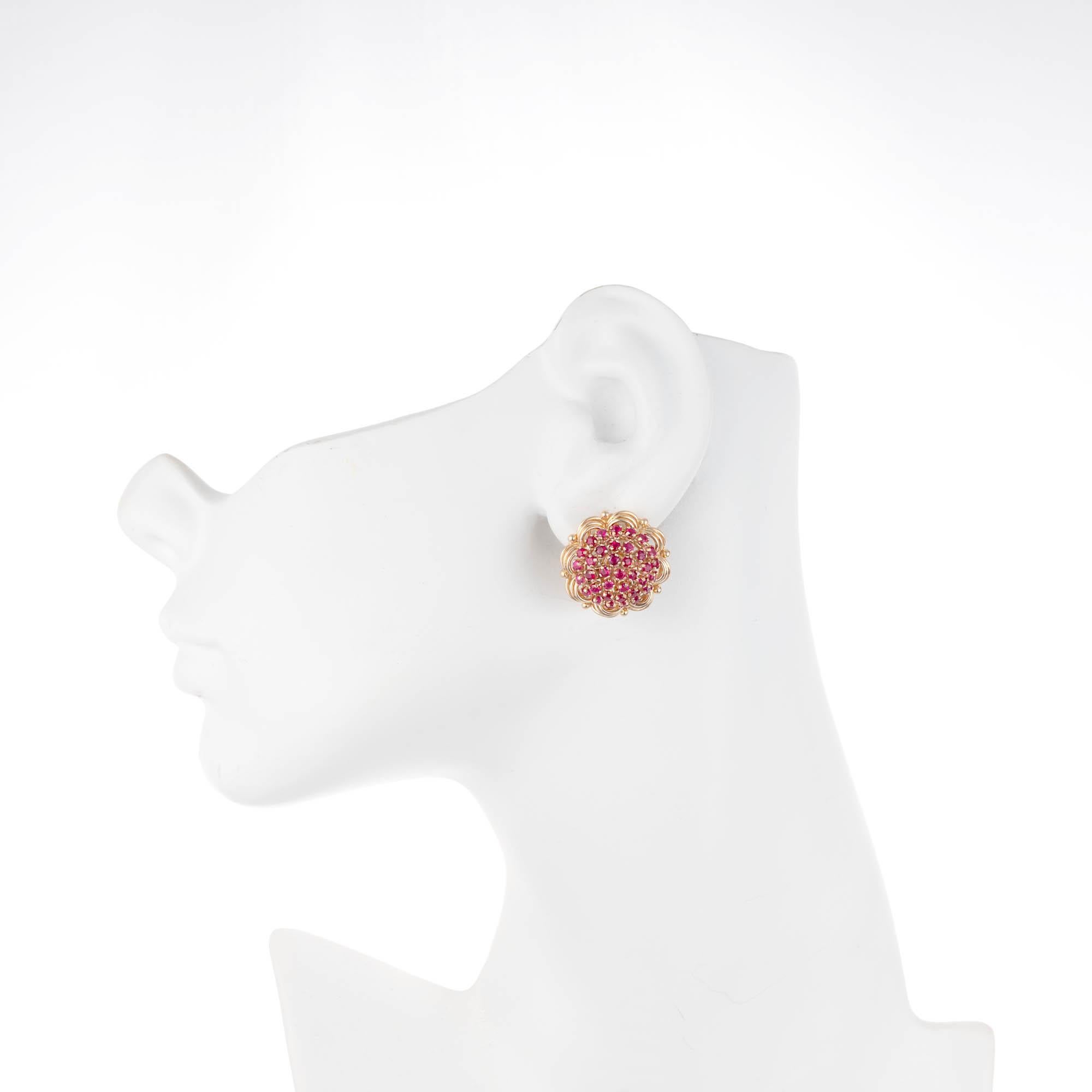 4,00 Karat Rubin Gelbgold Clip Post Cluster-Ohrringe aus der Jahrhundertmitte Damen im Angebot