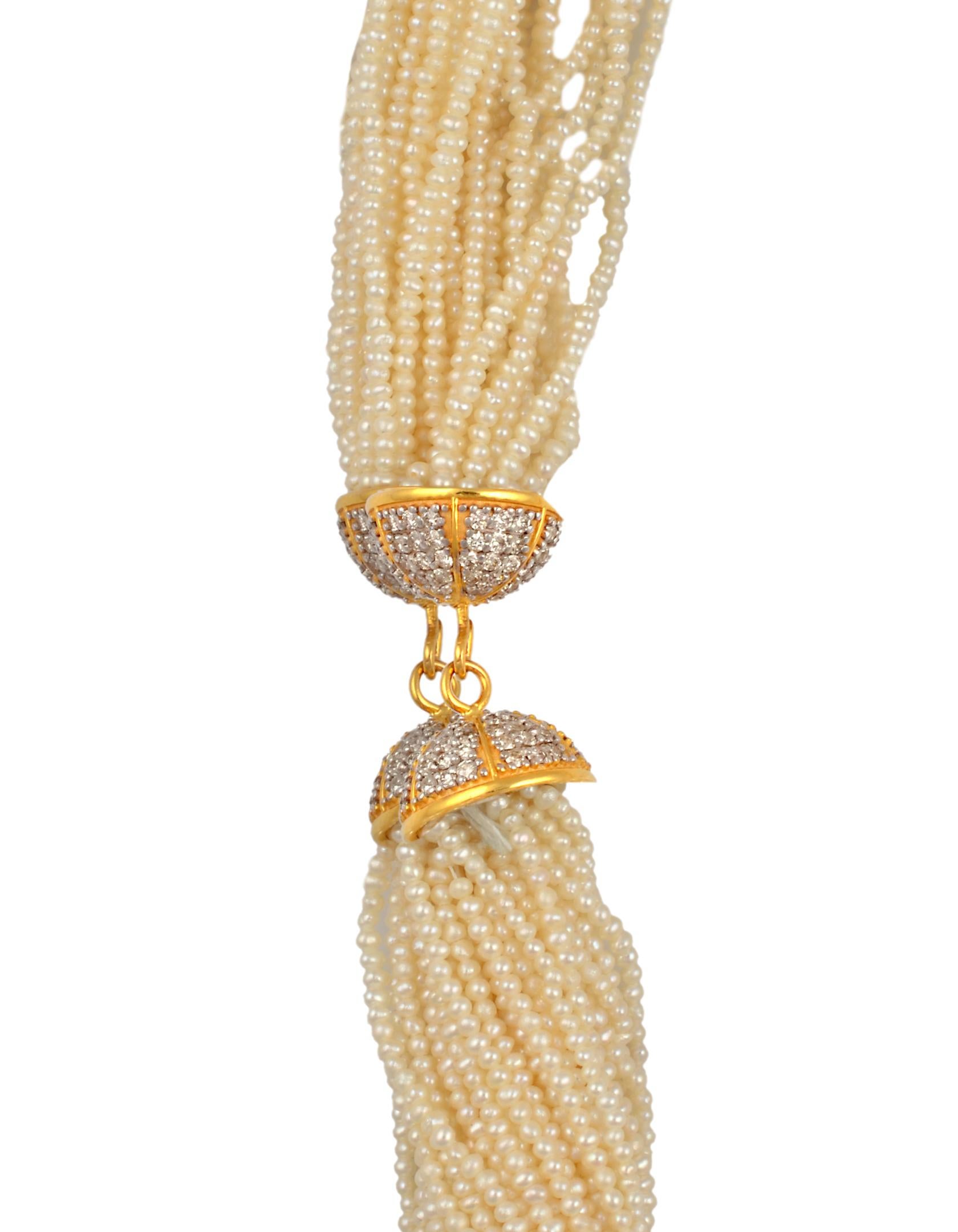 400 Carat Seed Pearl Necklace with Diamond & 14 Karat Yellow Gold Bell Cap Clasp For Sale 5