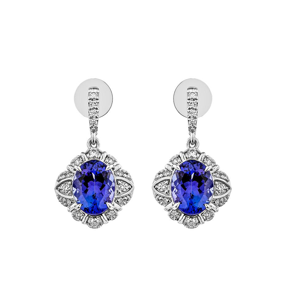 Contemporary 4.00 Carat Tanzanite Drop Earrings in 18Karat White Gold with Diamond. For Sale