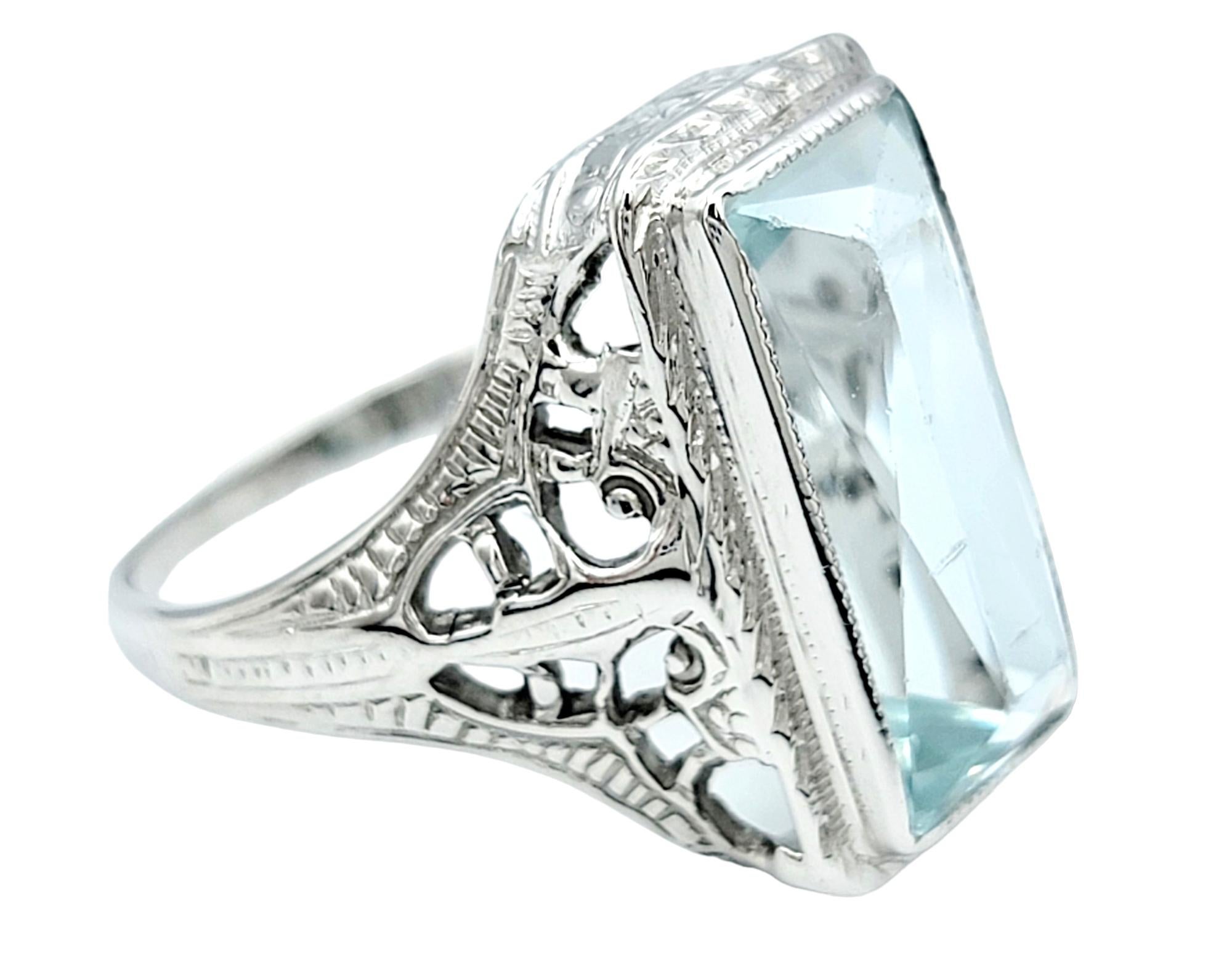 4.00 Carat Vintage Aquamarine Cocktail Ring with Milgrain in 18 Karat White Gold In Good Condition For Sale In Scottsdale, AZ