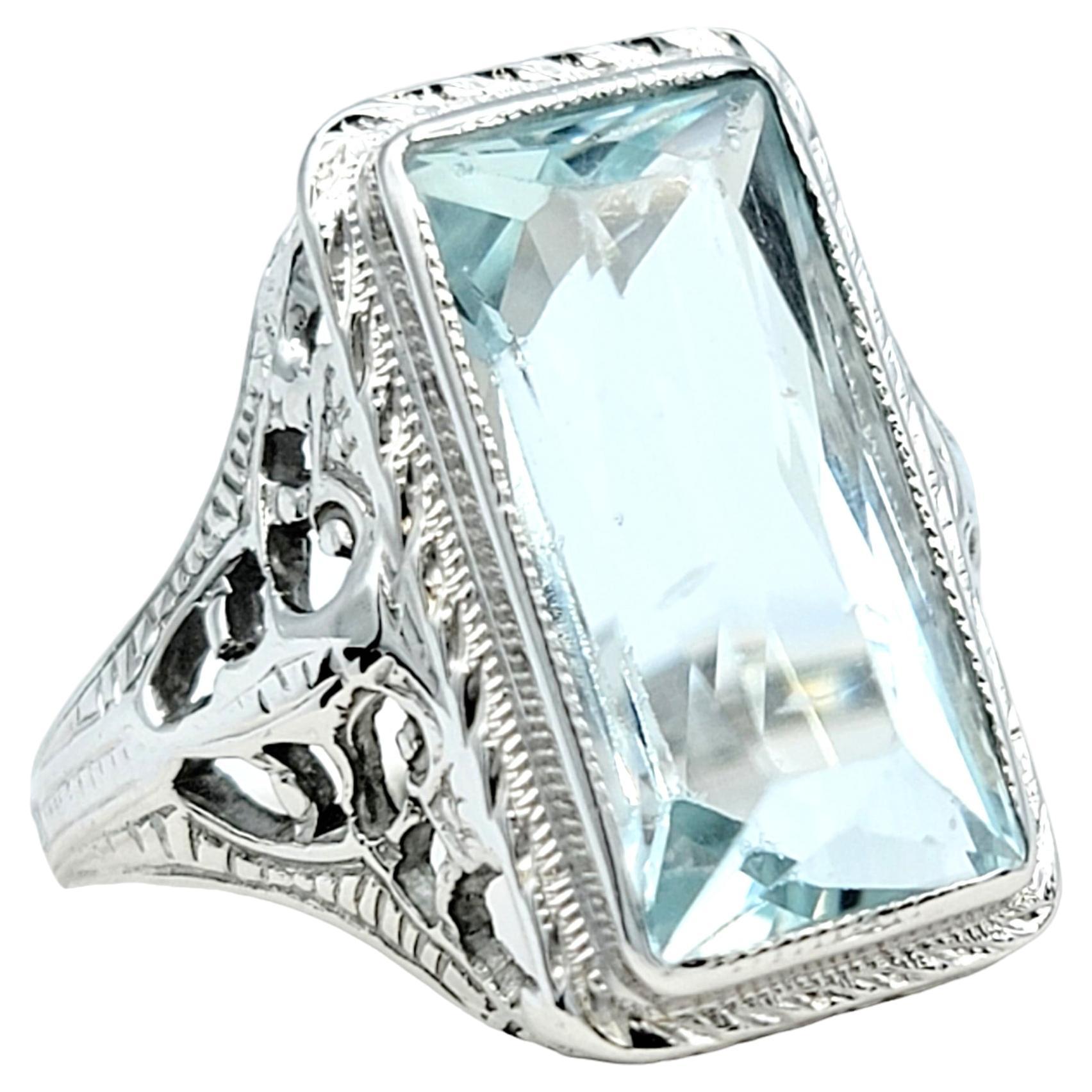 Bague cocktail en or blanc 18 carats avec aigue-marine vintage de 4,00 carats et millegrain