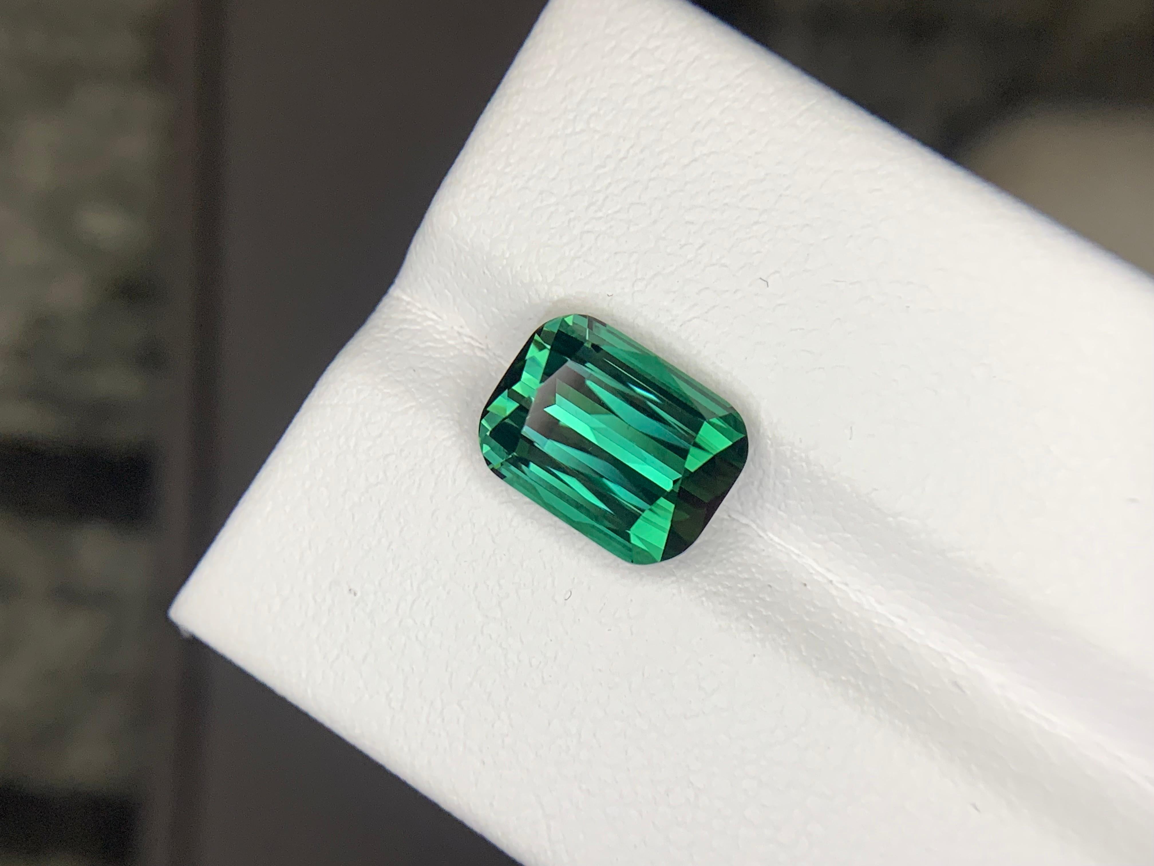 4.00 Carats Bluish Green Tourmaline Loose Natural Gemstone Cushion Cut (Tourmaline verte bleuâtre en vrac) en vente 11