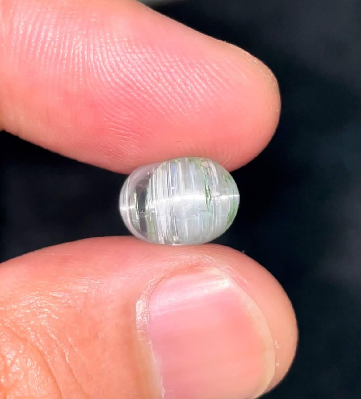 4.00 Carats Cat’s Eye Tourmaline Stone Oval Cut Natural Afghan Gemstone In New Condition For Sale In Bangkok, TH
