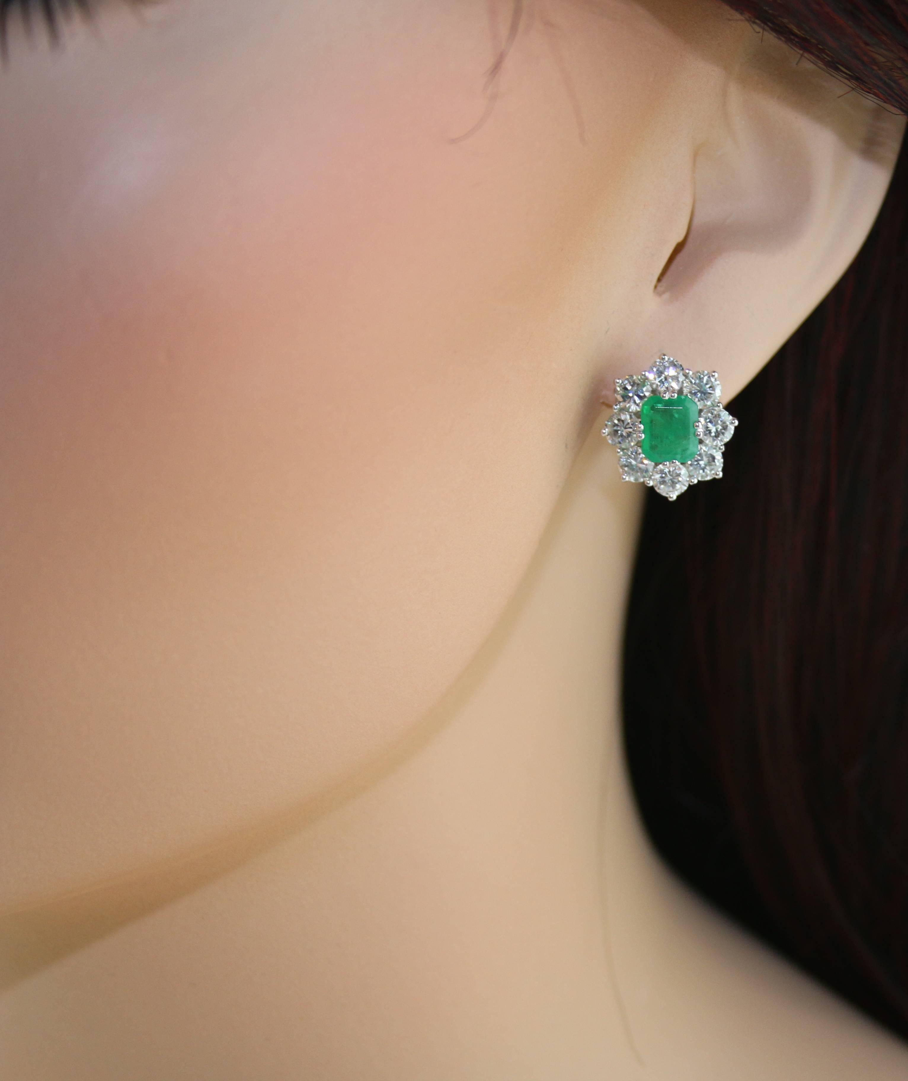 Emerald Cut 4.00 Carat Diamond and 2.50 Carat Emerald Gold Earrings For Sale