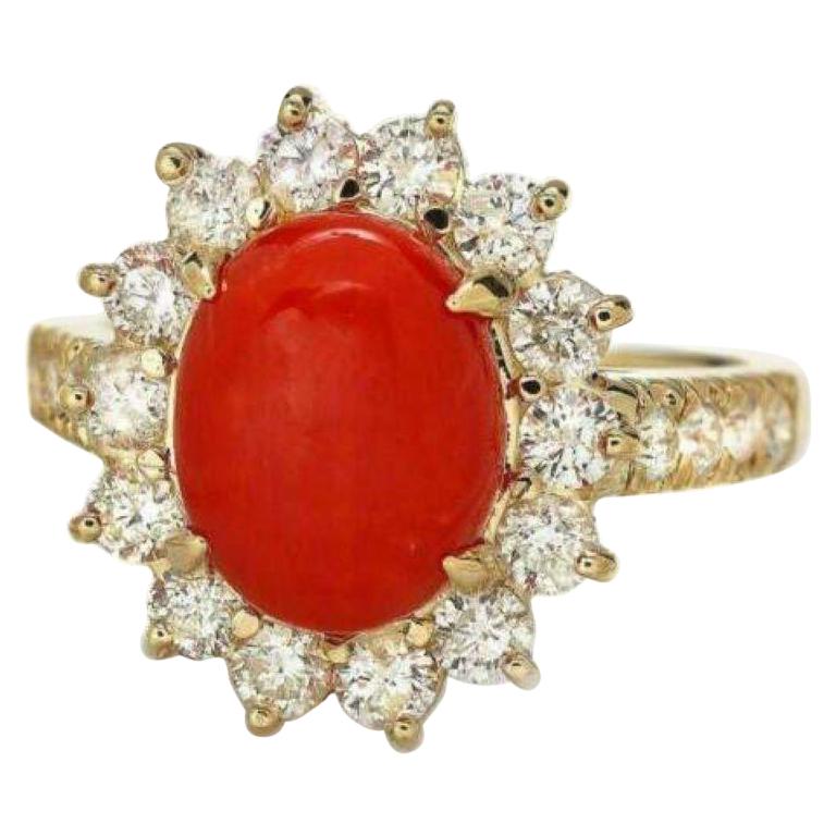 4.00 Carat Impressive Coral and Diamond 14 Karat Yellow Gold Ring For Sale