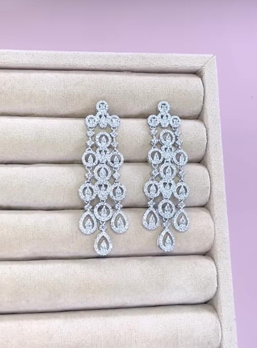 4,00 Karat gemischte Form Diamanten 18k Gold Ohrringe im Zustand „Neu“ im Angebot in Massafra, IT