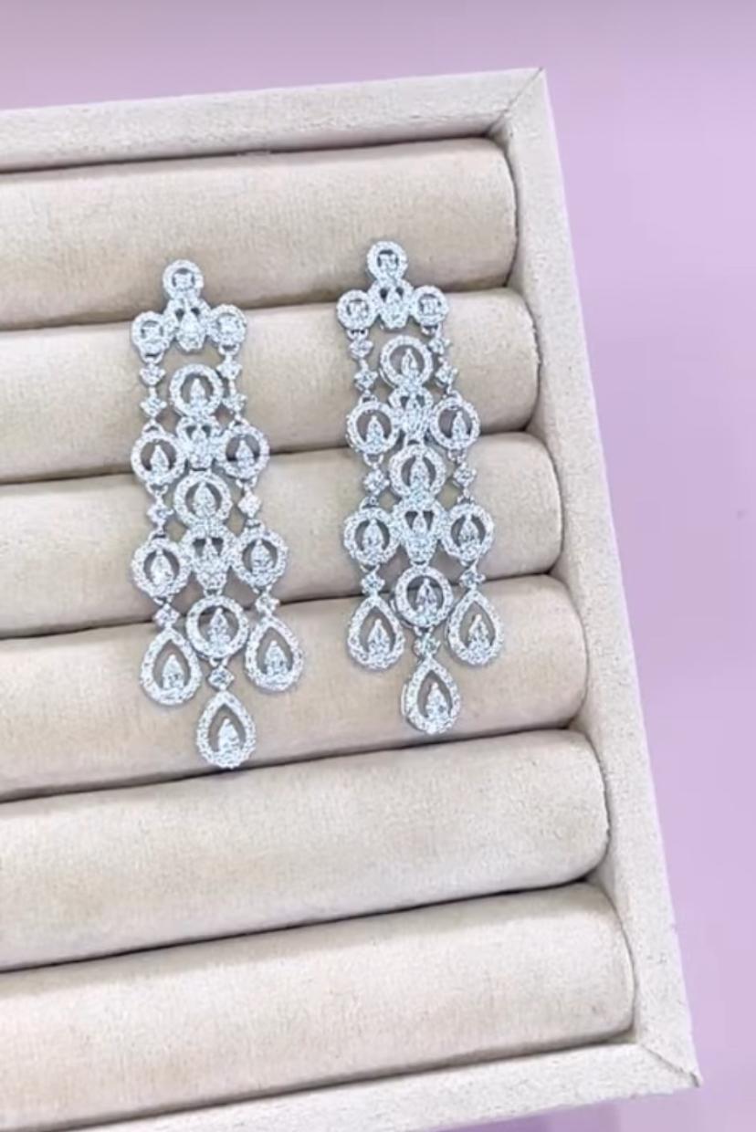 4,00 Karat gemischte Form Diamanten 18k Gold Ohrringe Damen im Angebot