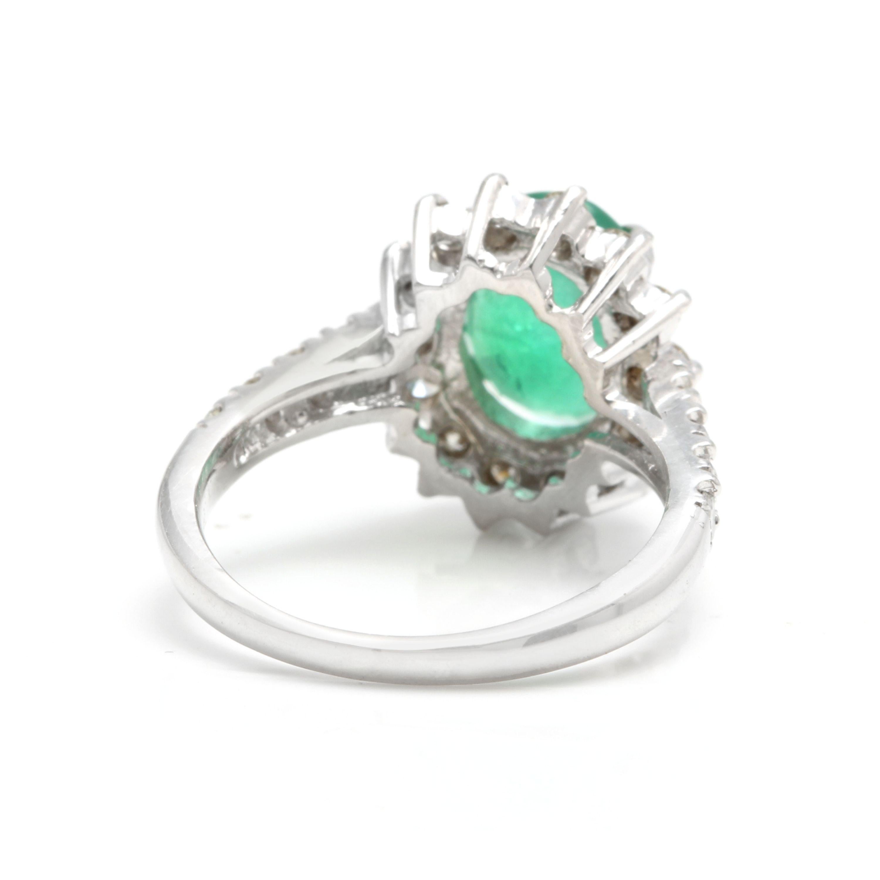 4.00 Carat Natural Emerald and Diamond 14 Karat Solid White Gold Ring In New Condition For Sale In Los Angeles, CA