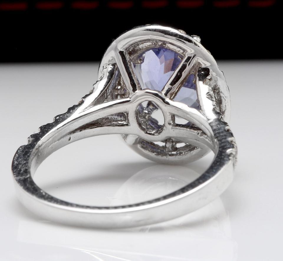 4.00 Carat Natural Tanzanite and Diamond 14 Karat Solid White Gold Ring In New Condition For Sale In Los Angeles, CA