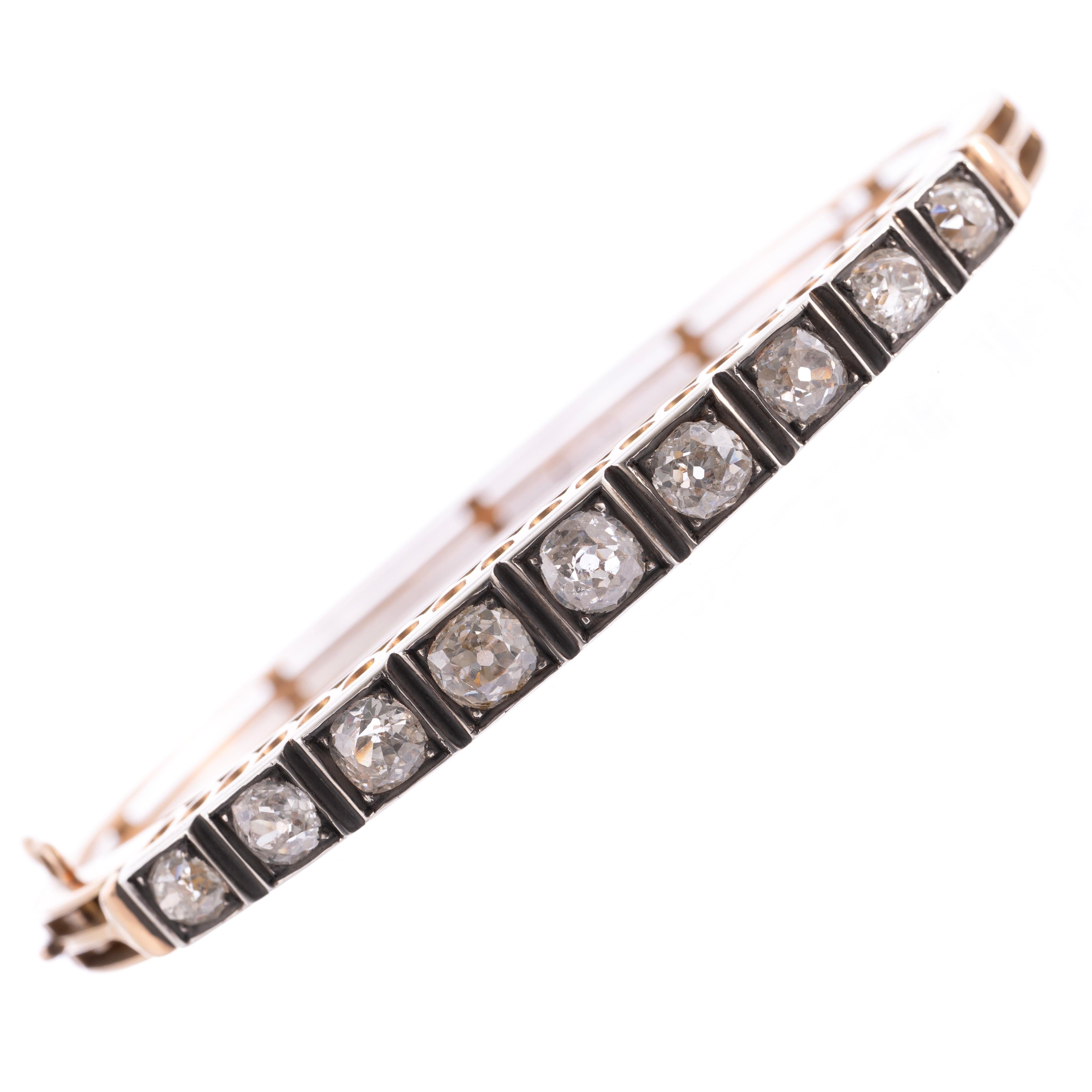 4.00 carats Old Mine Cut Diamond Bracelet Silver/14k Yellow Gold Circa 1860 In Excellent Condition For Sale In Carmel-by-the-Sea, CA