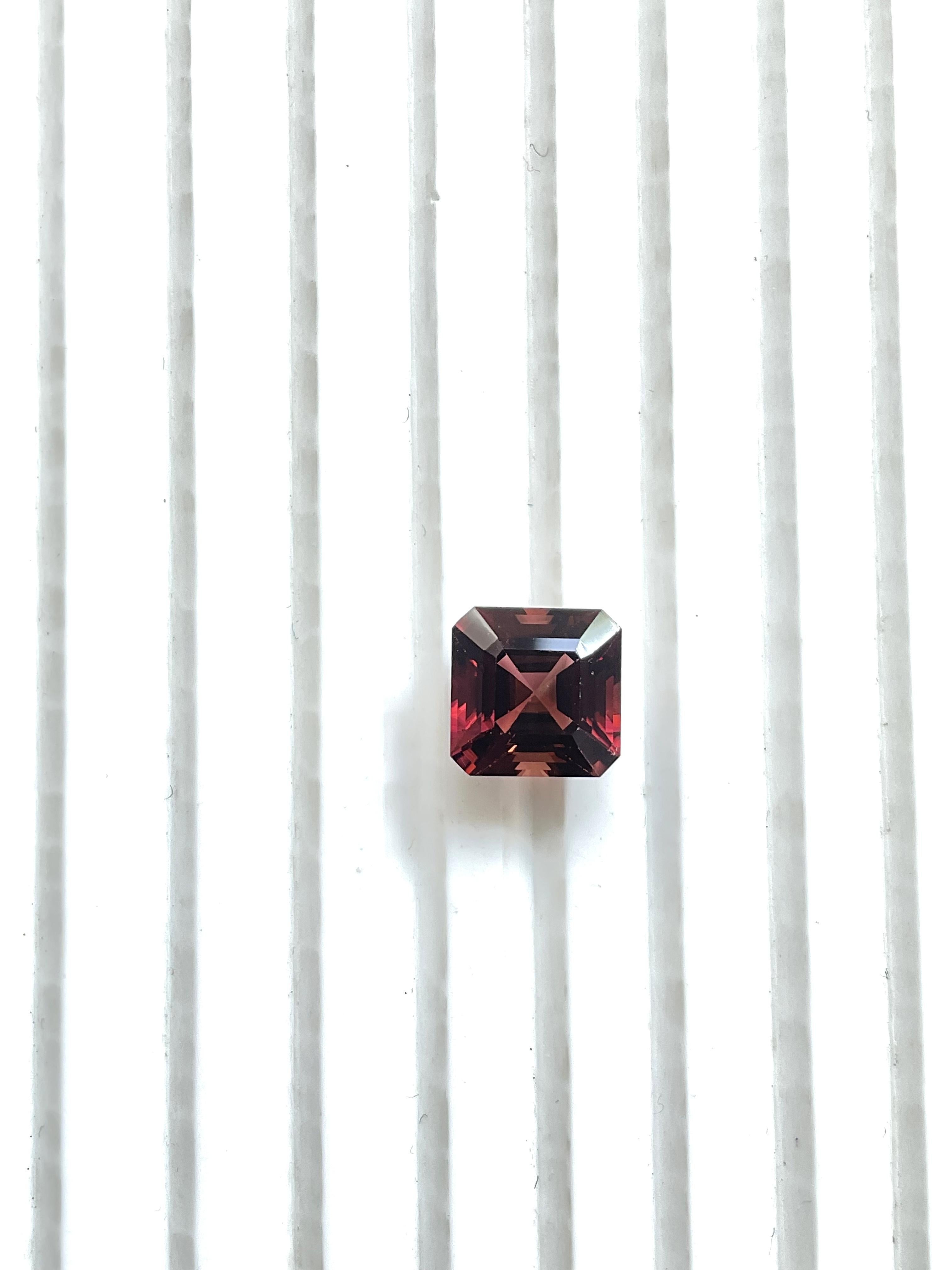 4.00 Carats Pinkish red Top Quality Radiant Cut stone For Jewelry Natural Gem For Sale 5