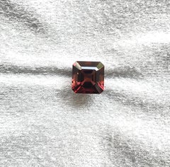 4.00 Carats Pinkish red Top Quality Radiant Cut stone For Jewelry Natural Gem
