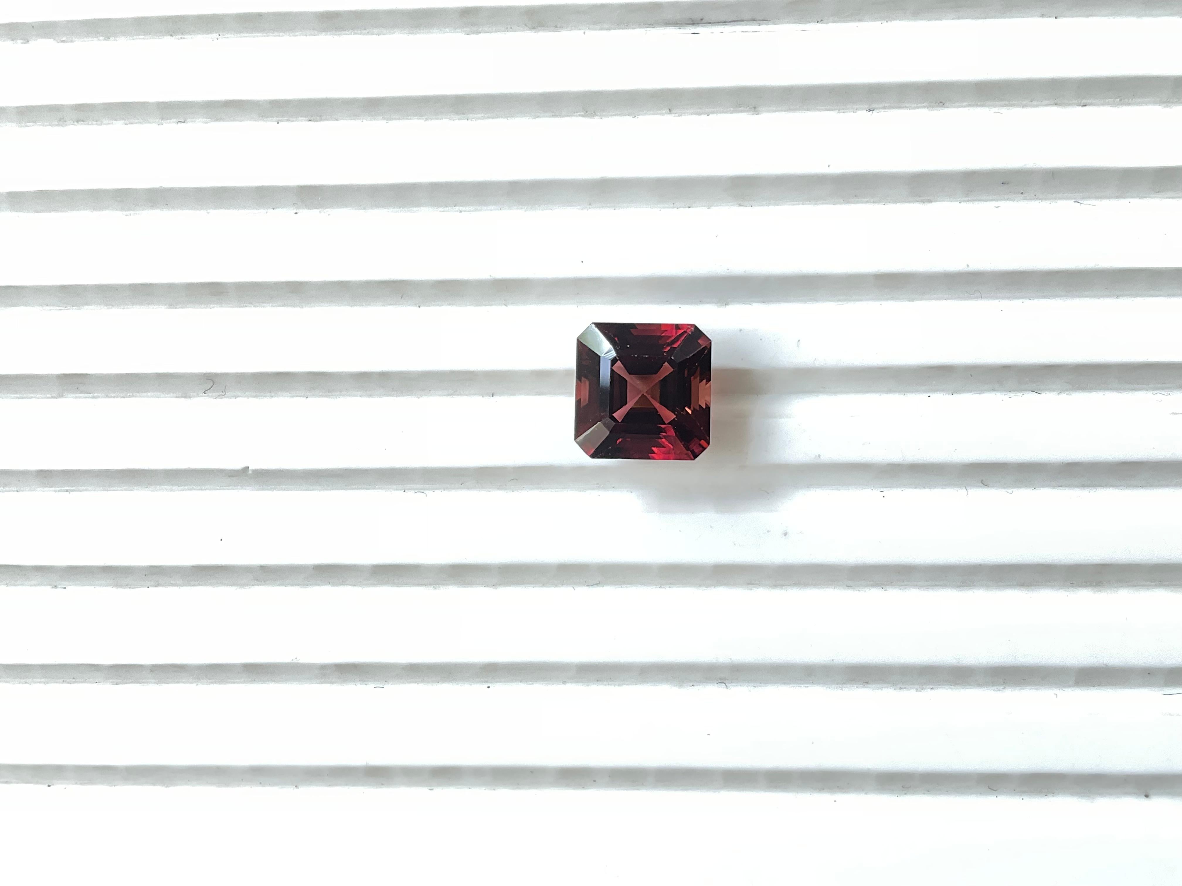 4.00 Carats Pinkish red Top Quality Radiant Cut stone For Jewelry Natural Gem For Sale 4