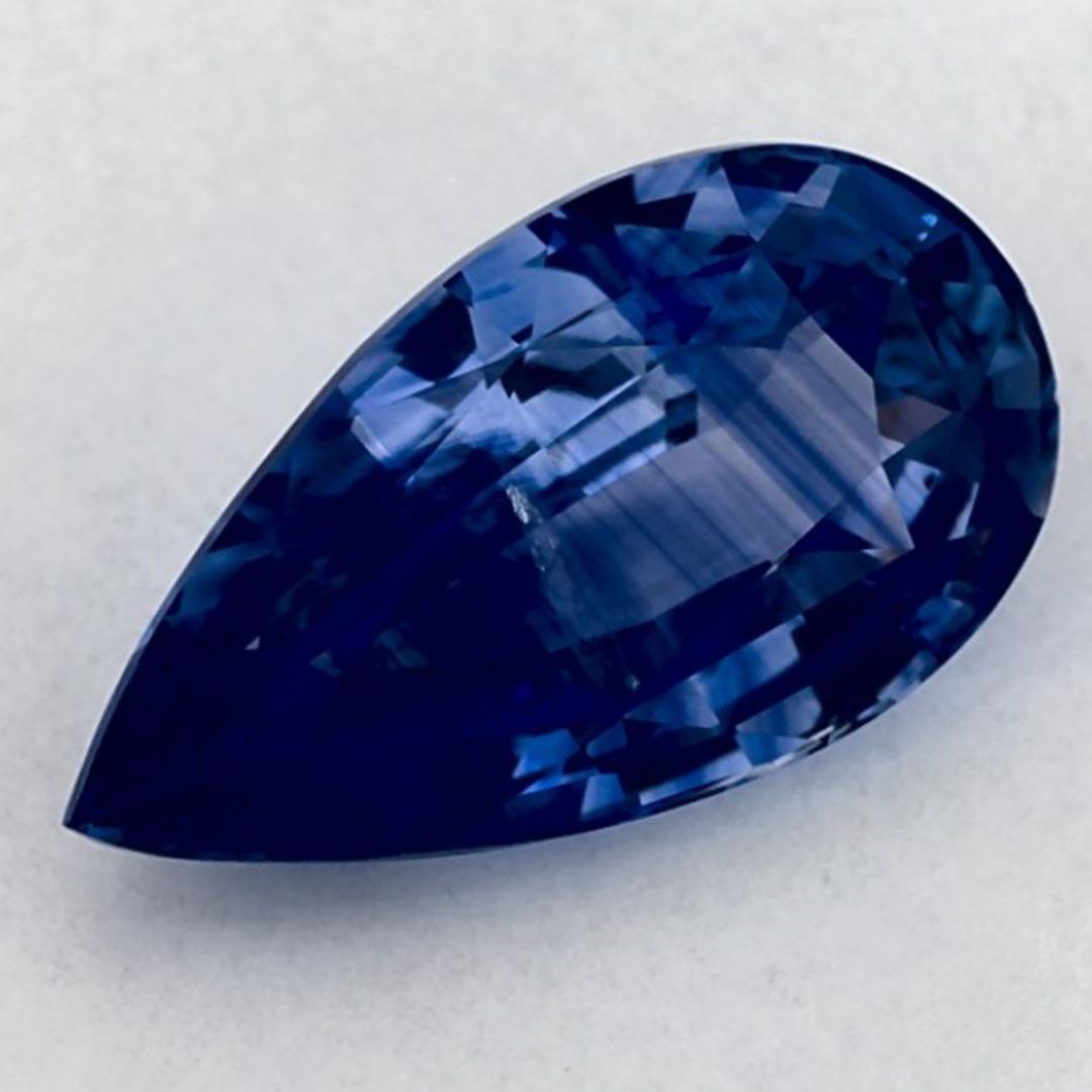 Una pietra natale di settembre molto preziosa con un delizioso colore blu. Si ritiene che portino fortuna e fortuna alla vita.

Esplora la vivace collezione di smeraldi, rubini e zaffiri nel nostro negozio, disponibili come gemme sciolte e