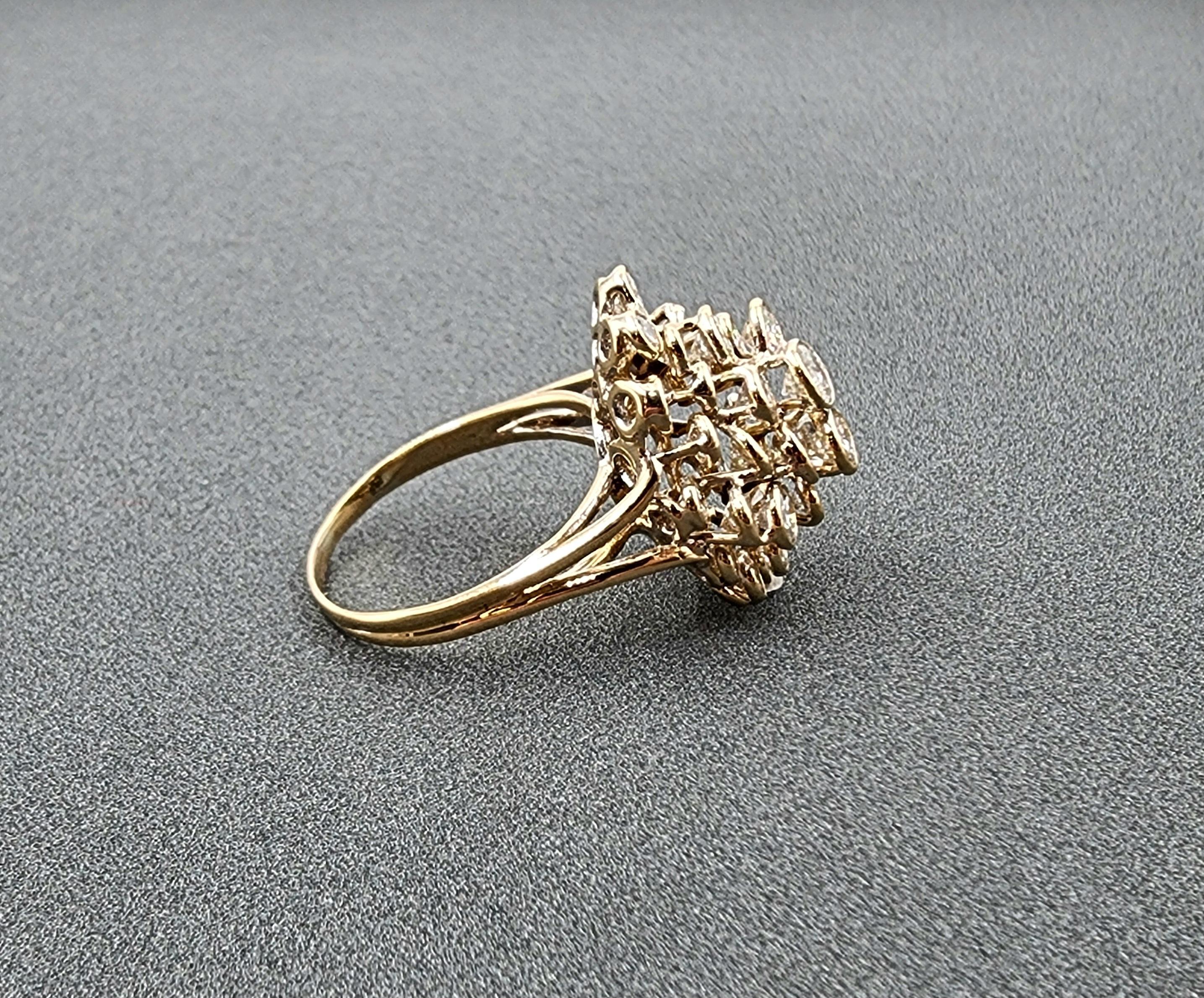 Bague cocktail en diamant de 4,00 ct Neuf - En vente à Chicago, IL
