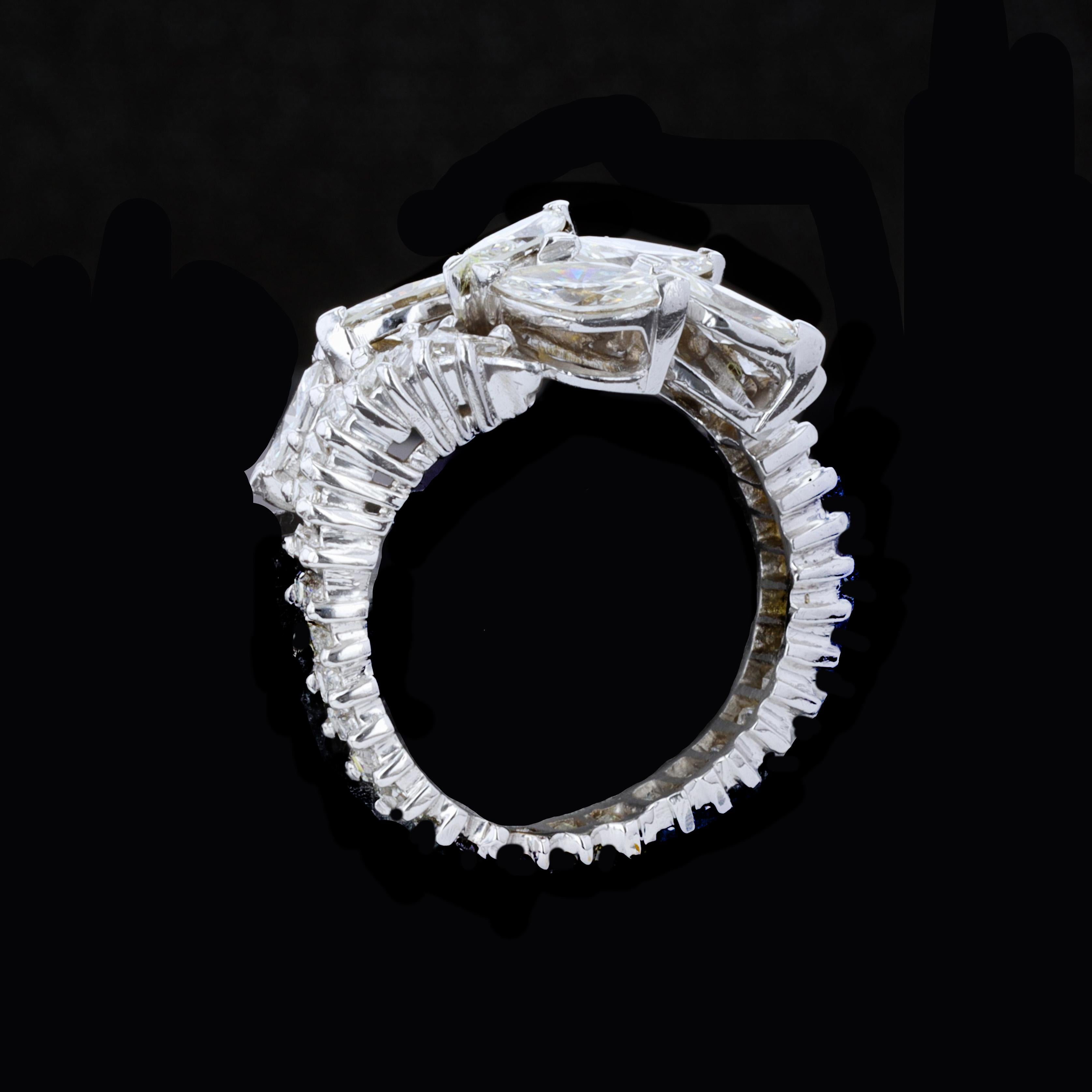 4.00 ct Platinum Baguette & Marquise Diamond Cocktail Ring In Excellent Condition For Sale In NEW ORLEANS, LA