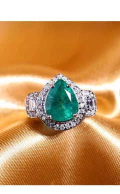 4.00 Cts Zambian Emeralds & Diamonds 18k Gold Ring
