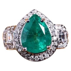 4.00 Cts Zambian Emeralds & Diamonds 18k Gold Ring