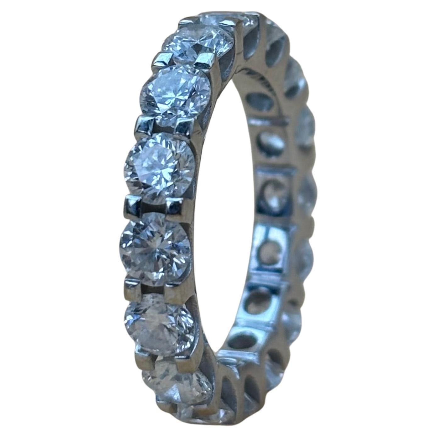 18K White Gold 4.00ct D-F VVS Diamond Scalloped U-Prong Eternity Ring