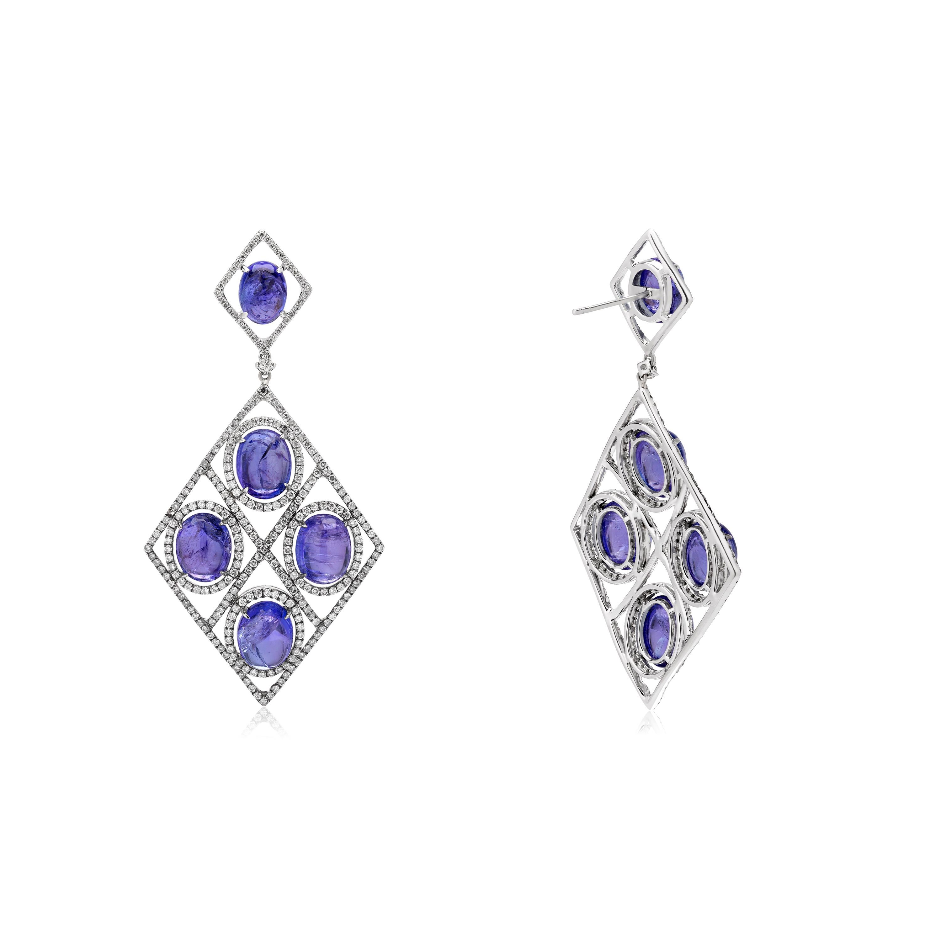 Nigaam 40.02 Cts. Tanzanite & 3.86 Ct Diamond Shaped Dangle Earrings in 18K Gold In New Condition In New York, NY