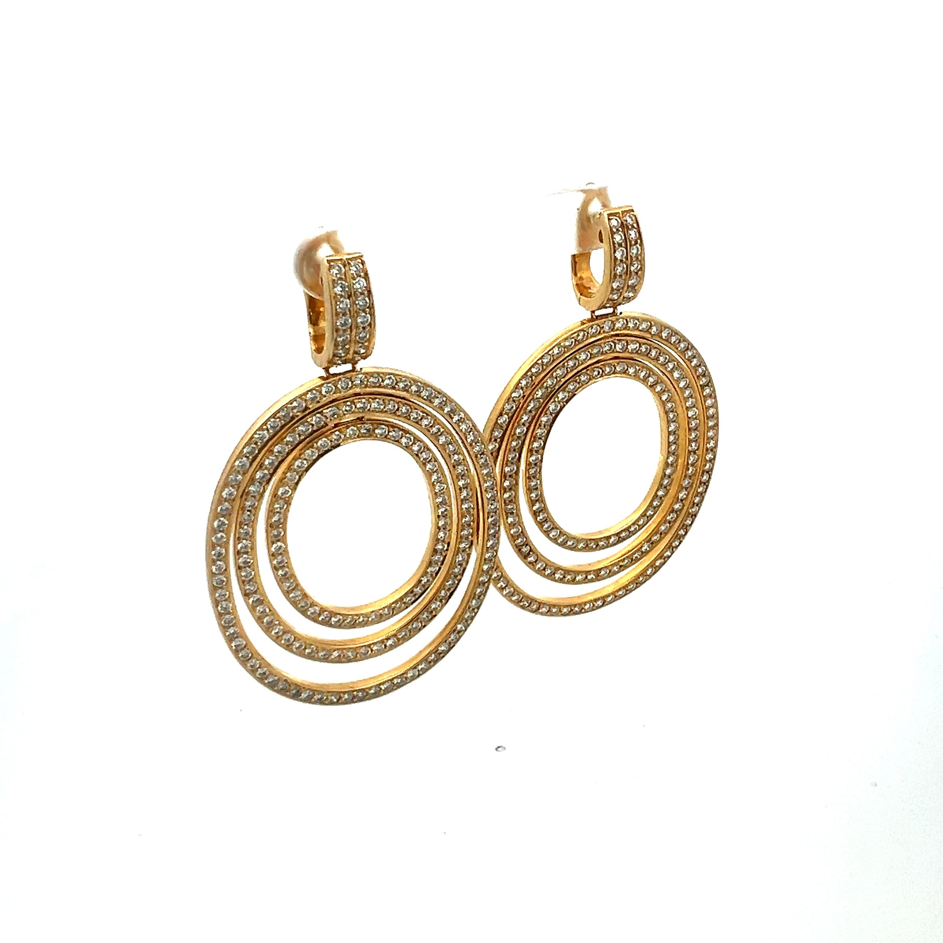 Orecchini pendenti con diamanti multi ovali da 4,00 carati G VS2 in oro giallo 18 carati in vendita 1