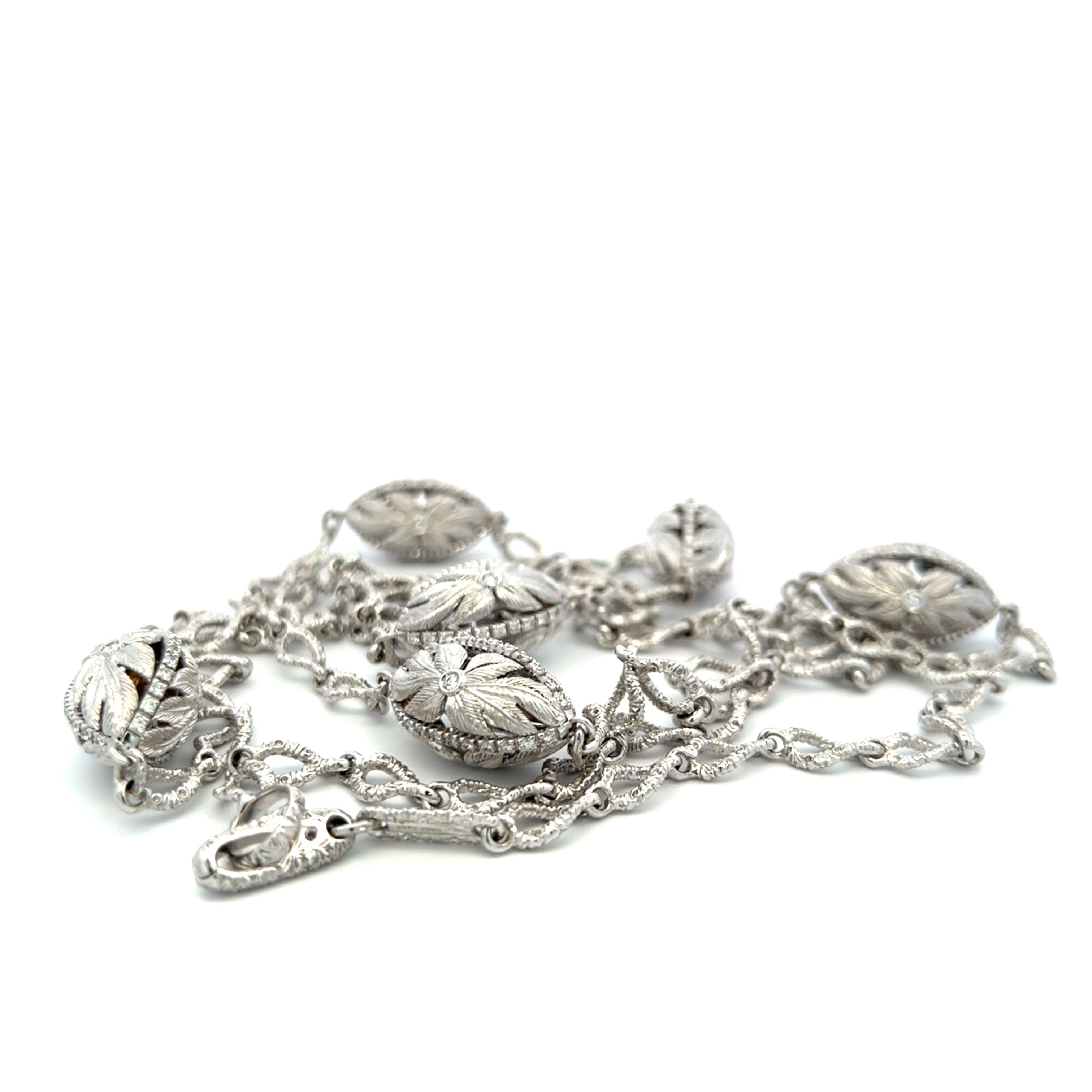 Women's 4.00ct H-VS1 Diamond 18K White Gold Vintage Textured Leaf Motif Link Necklace For Sale