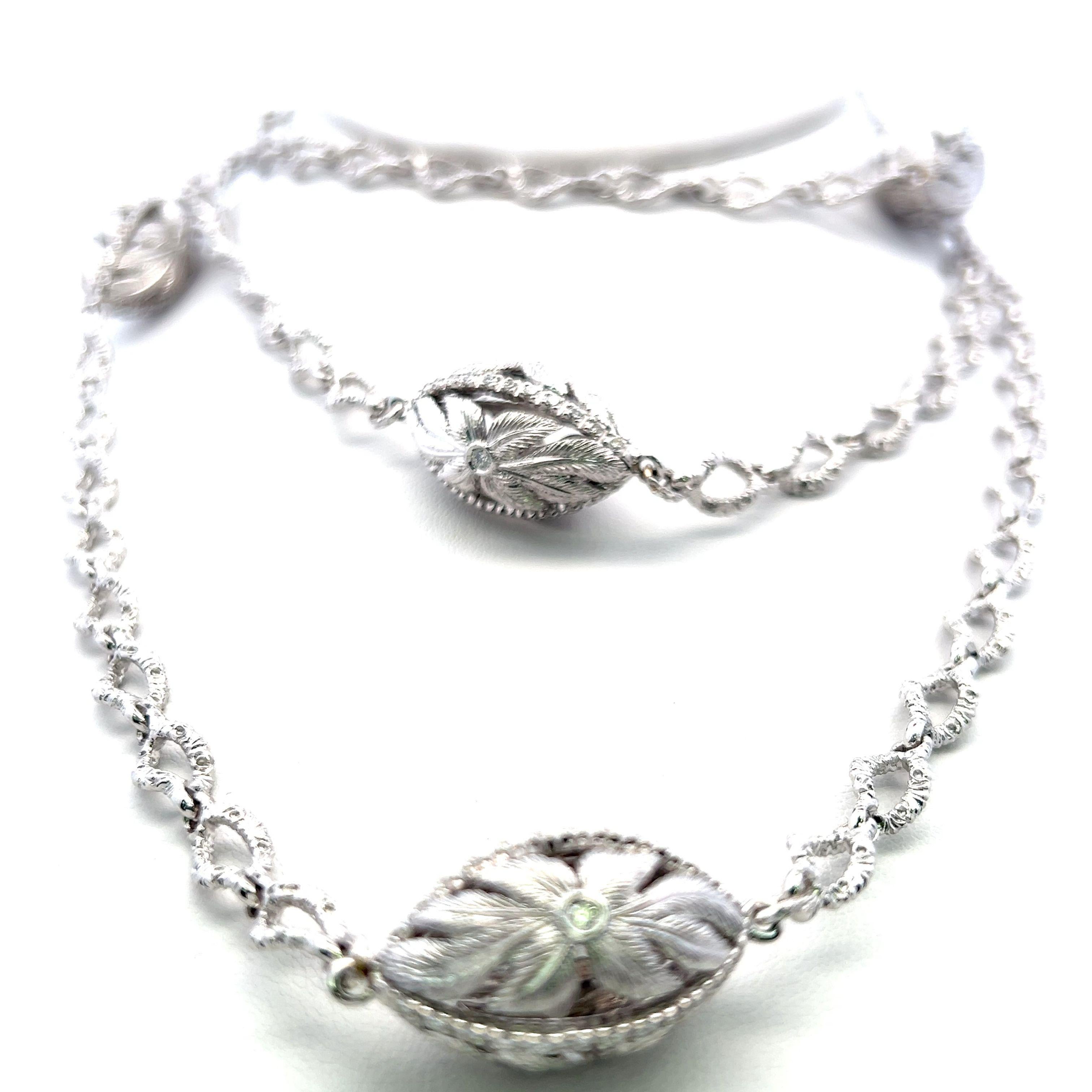 4.00ct H-VS1 Diamond 18K White Gold Vintage Textured Leaf Motif Link Necklace For Sale 4